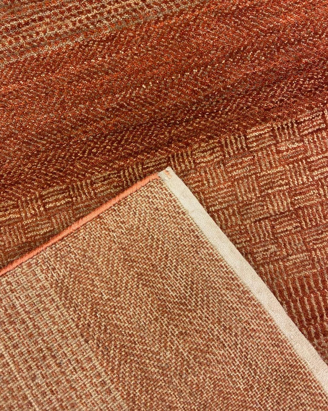 XXI secolo e contemporaneo Tappeto persiano moderno in lana rossa e marrone con motivi dettagliati, 3' x 4' in vendita