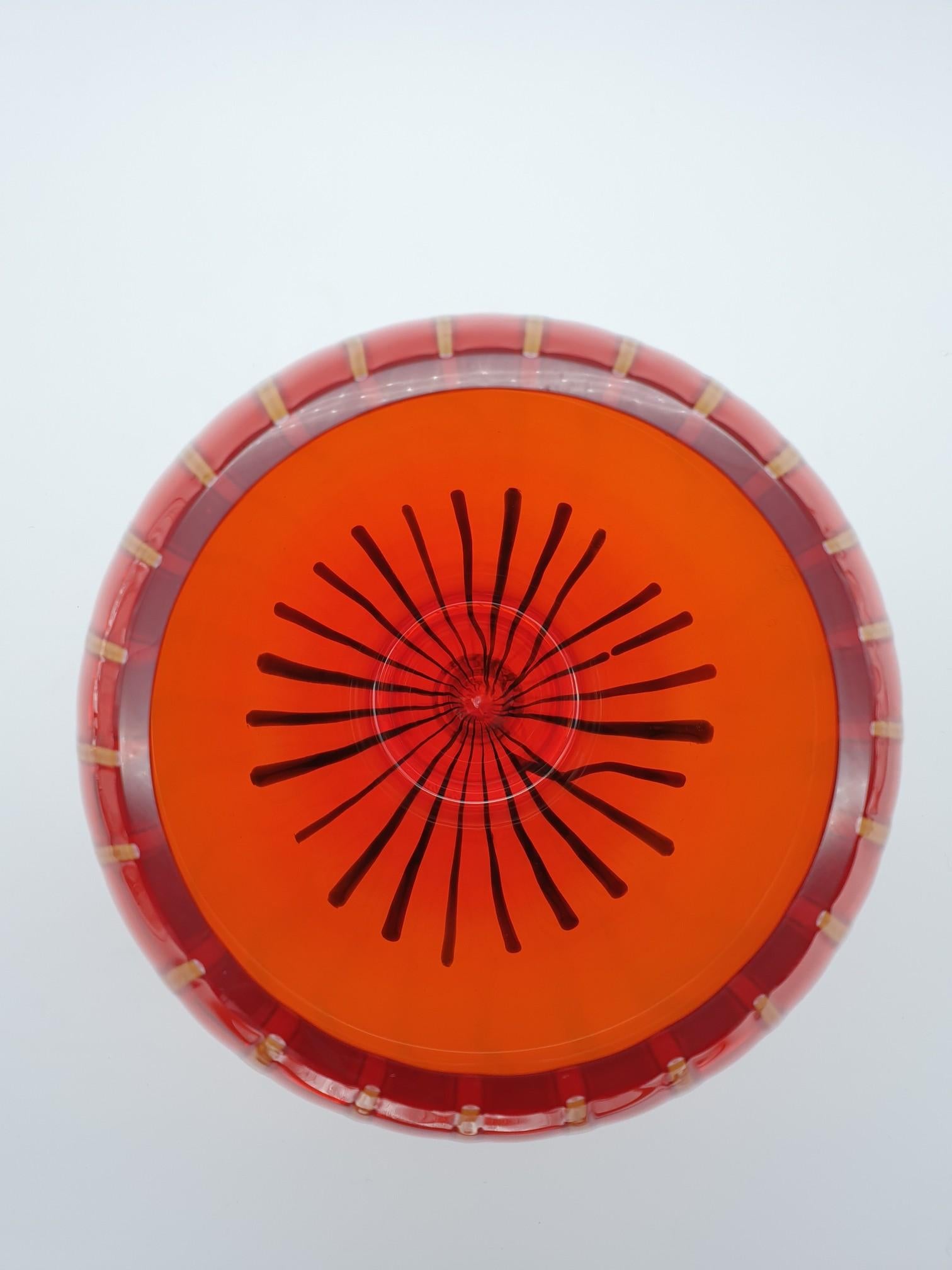Modern Red Murano Glass Vase by Gino Cenedese e Figlio, late 1990s For Sale 5