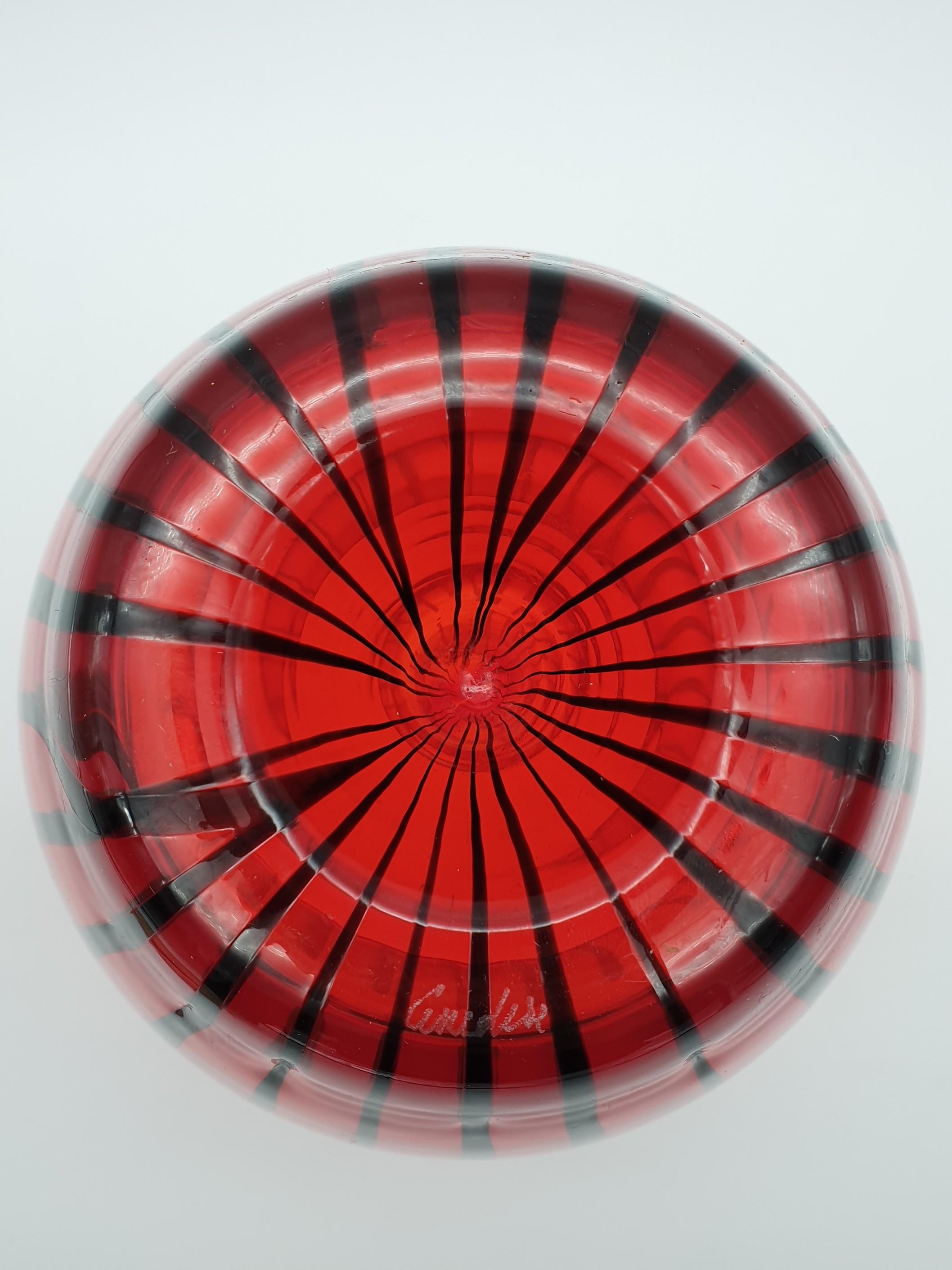 Modern Red Murano Glass Vase by Gino Cenedese e Figlio, late 1990s For Sale 10