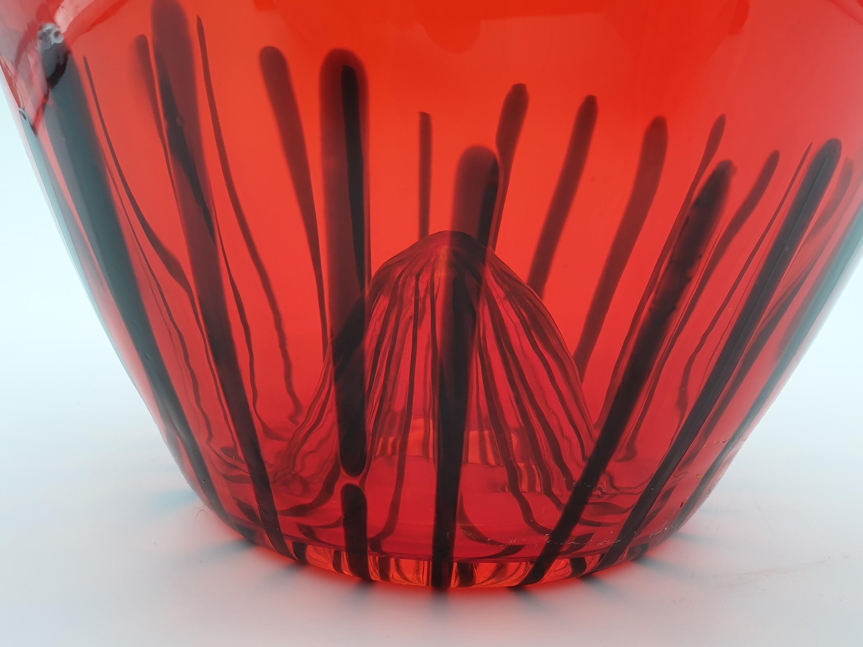 Modern Red Murano Glass Vase by Gino Cenedese e Figlio, late 1990s For Sale 14