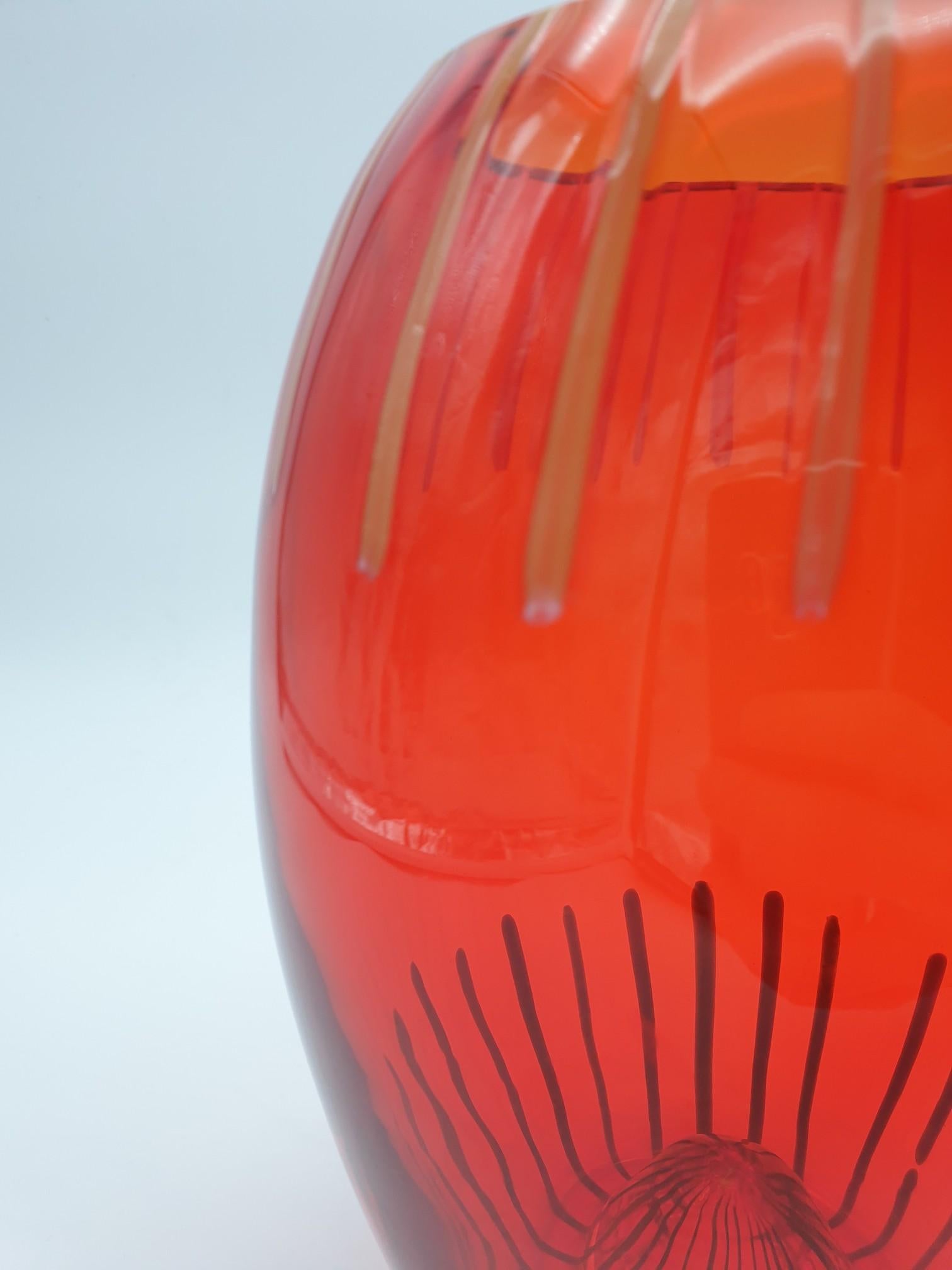 Modern Red Murano Glass Vase by Gino Cenedese e Figlio, late 1990s For Sale 4