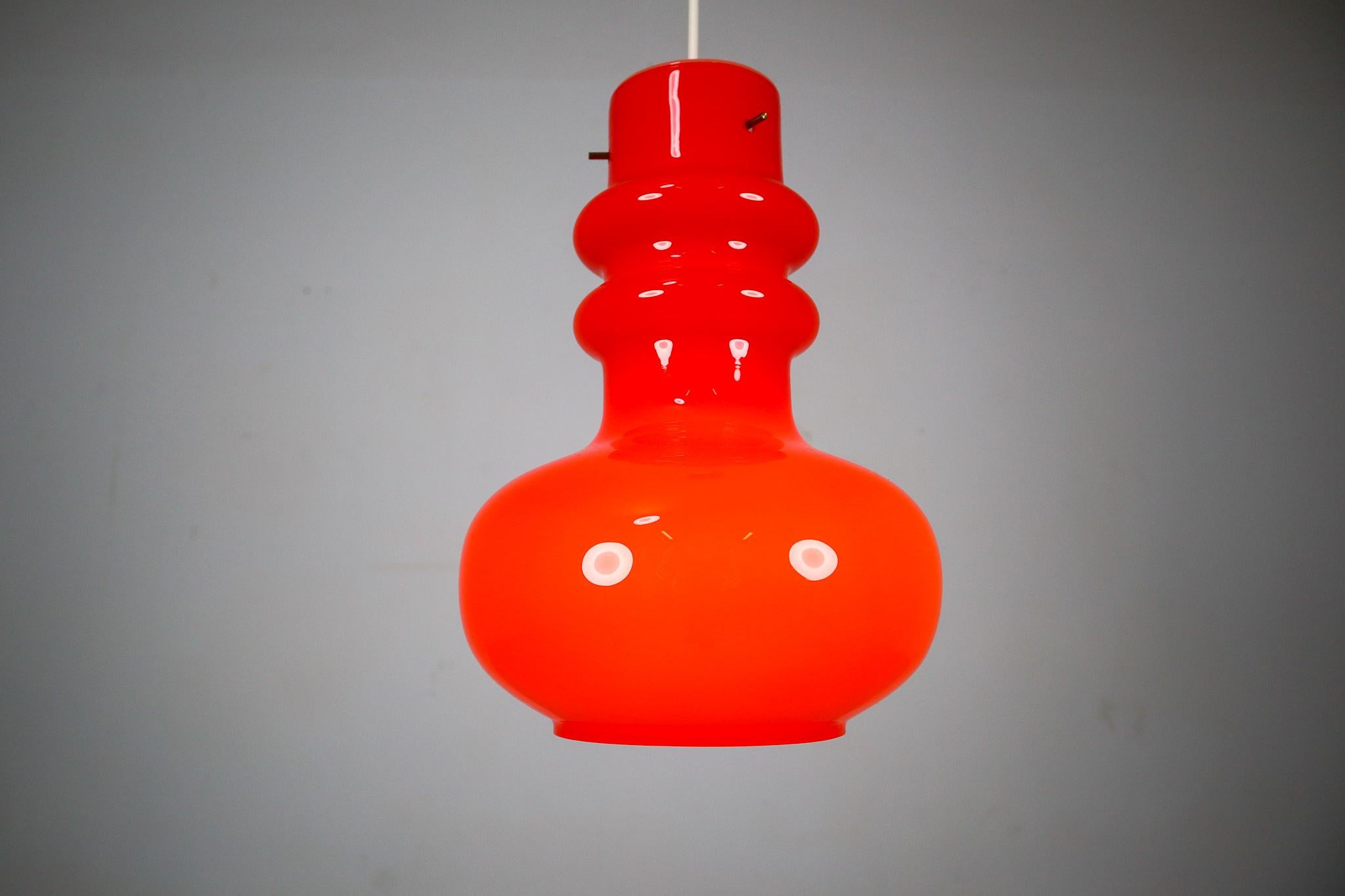 Modern Red Opaline Glass Pendant Lamp Italy, 1970s 3