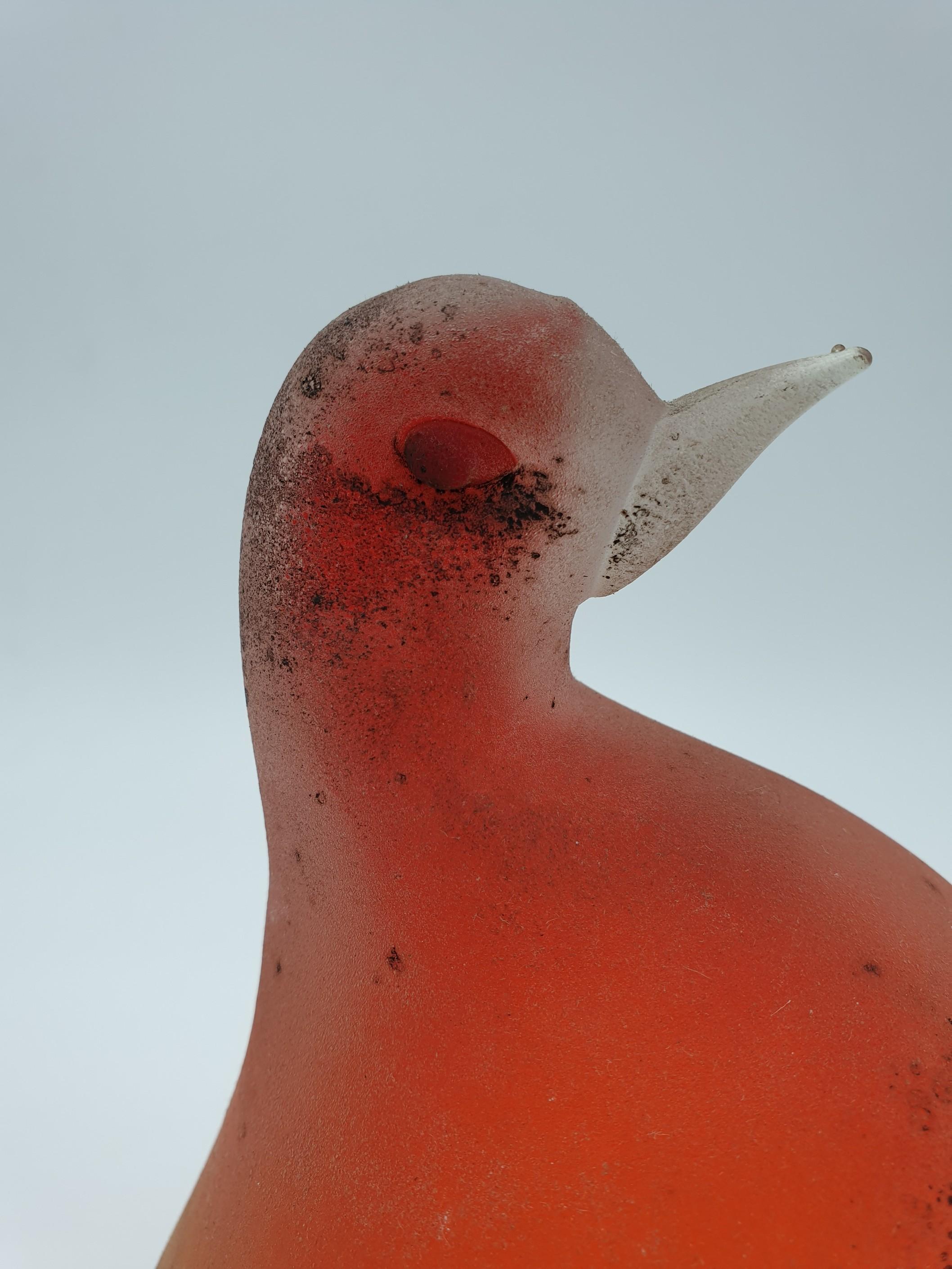 Modern Murano glass bird/pigeon in red 