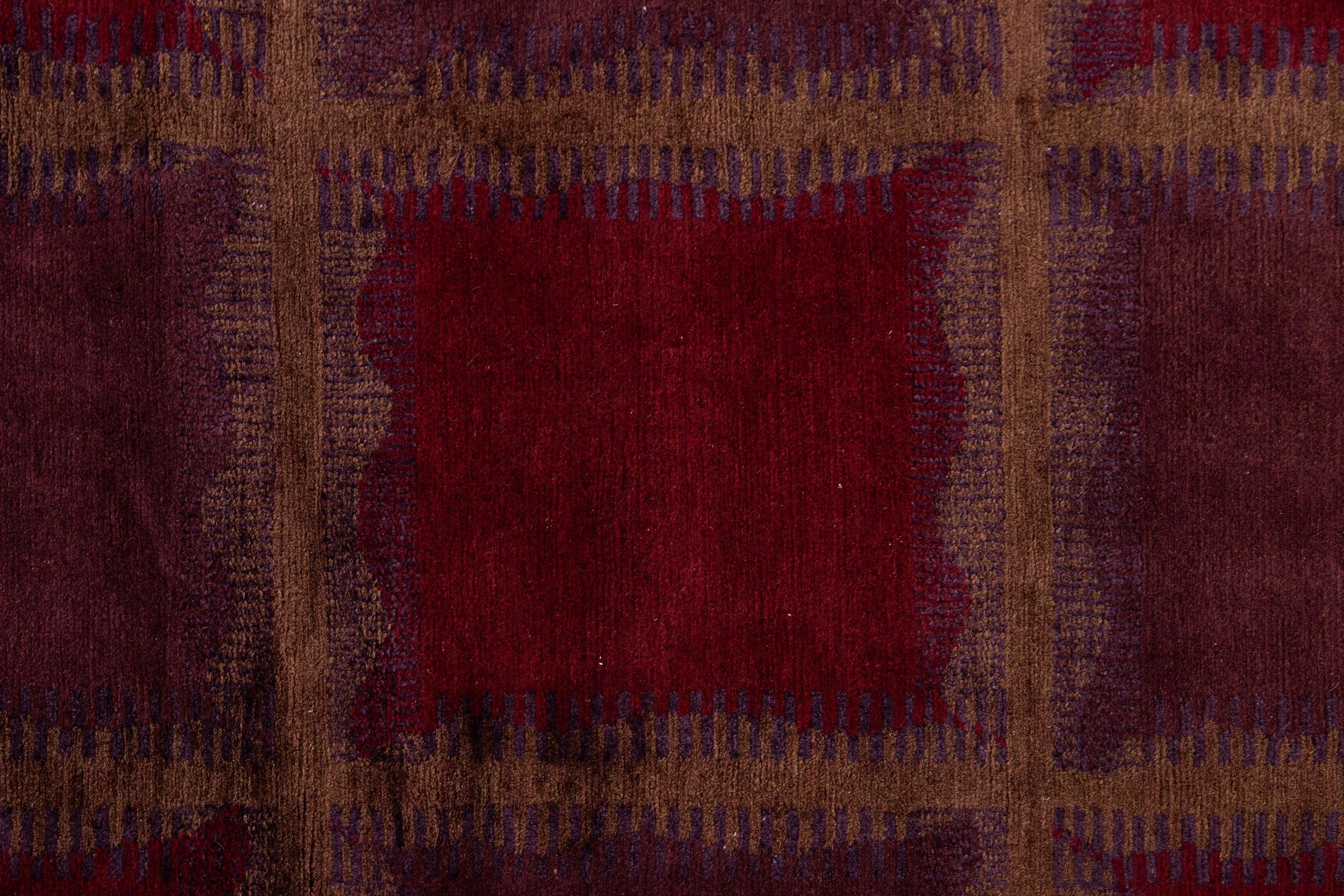 Moderner roter Tibet-Teppich aus Wolle und Seide mit Karomuster im Zustand „Neu“ im Angebot in Norwalk, CT