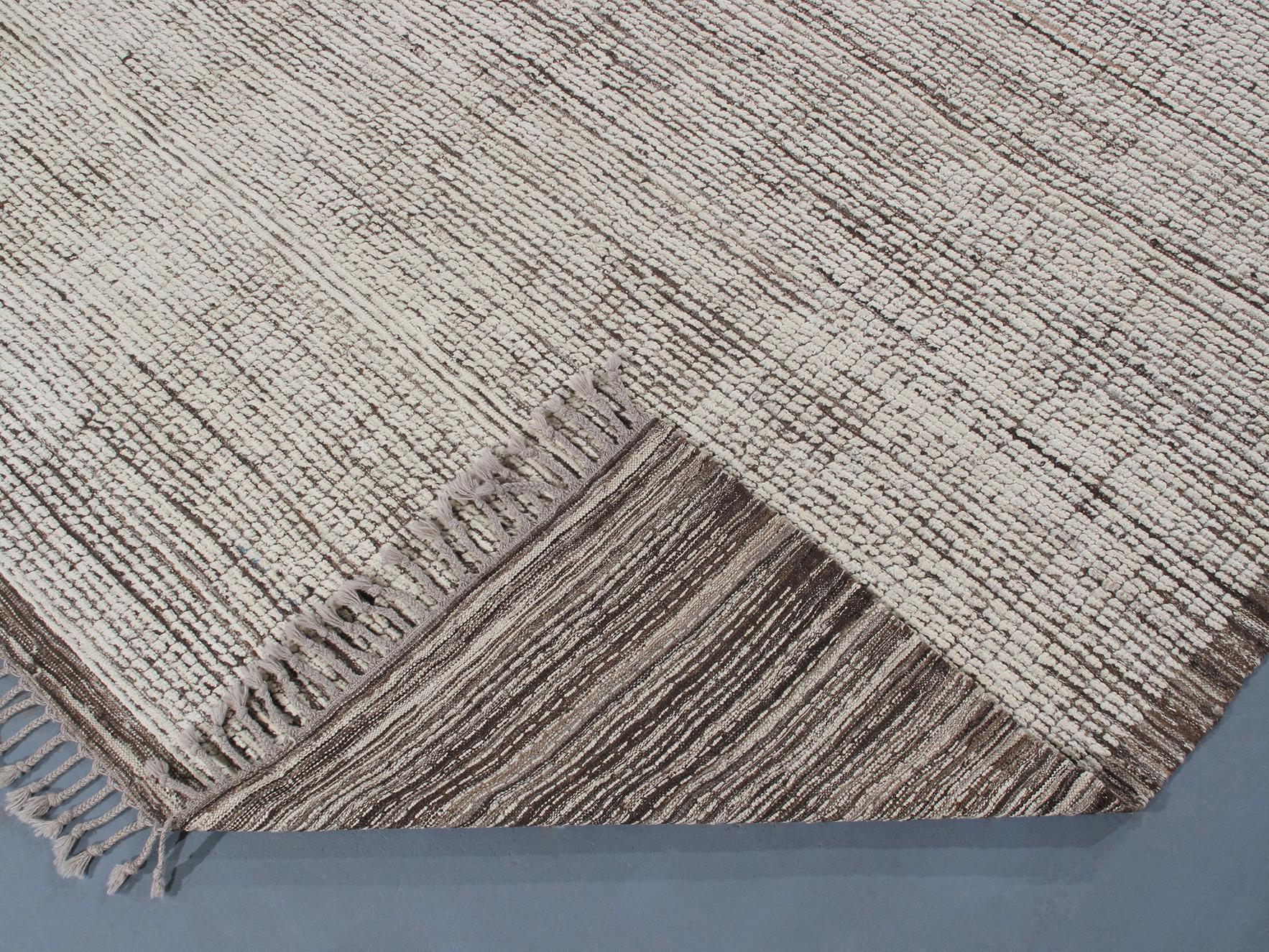 Wool Modern Relief Textural Handknotted Rug For Sale