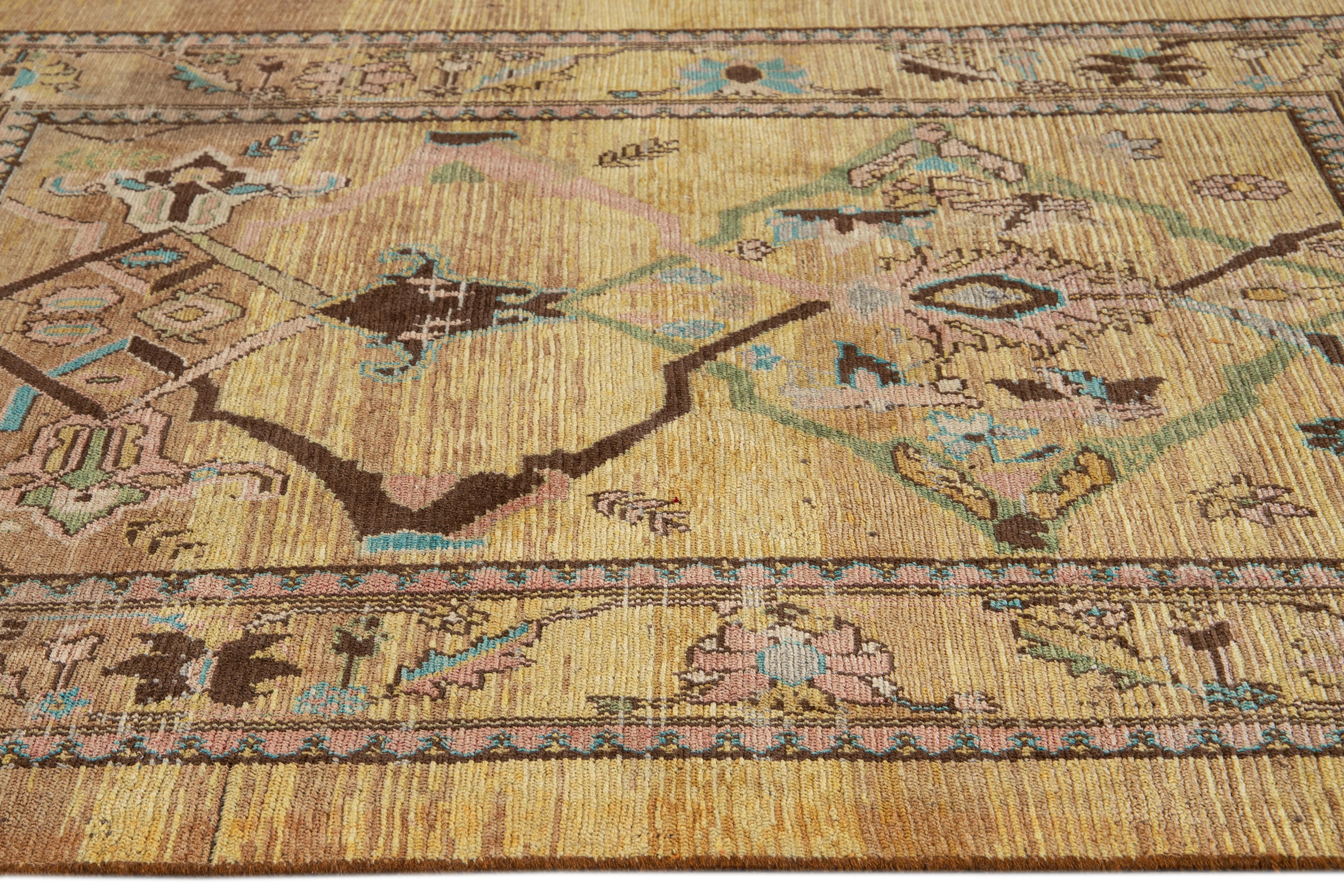 Modern Revival Yellow Handmade Floral Wool Rug In New Condition For Sale In Norwalk, CT