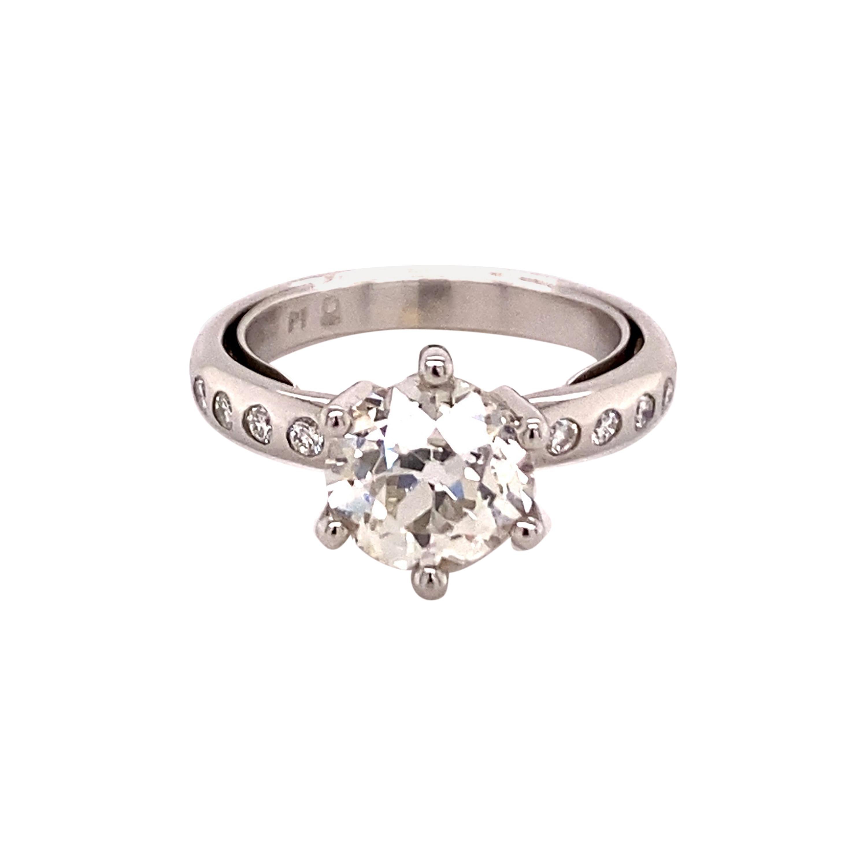 Modern Ring in Platinum 950 Set with Old European-Cut Diamond of 1.70 Ct