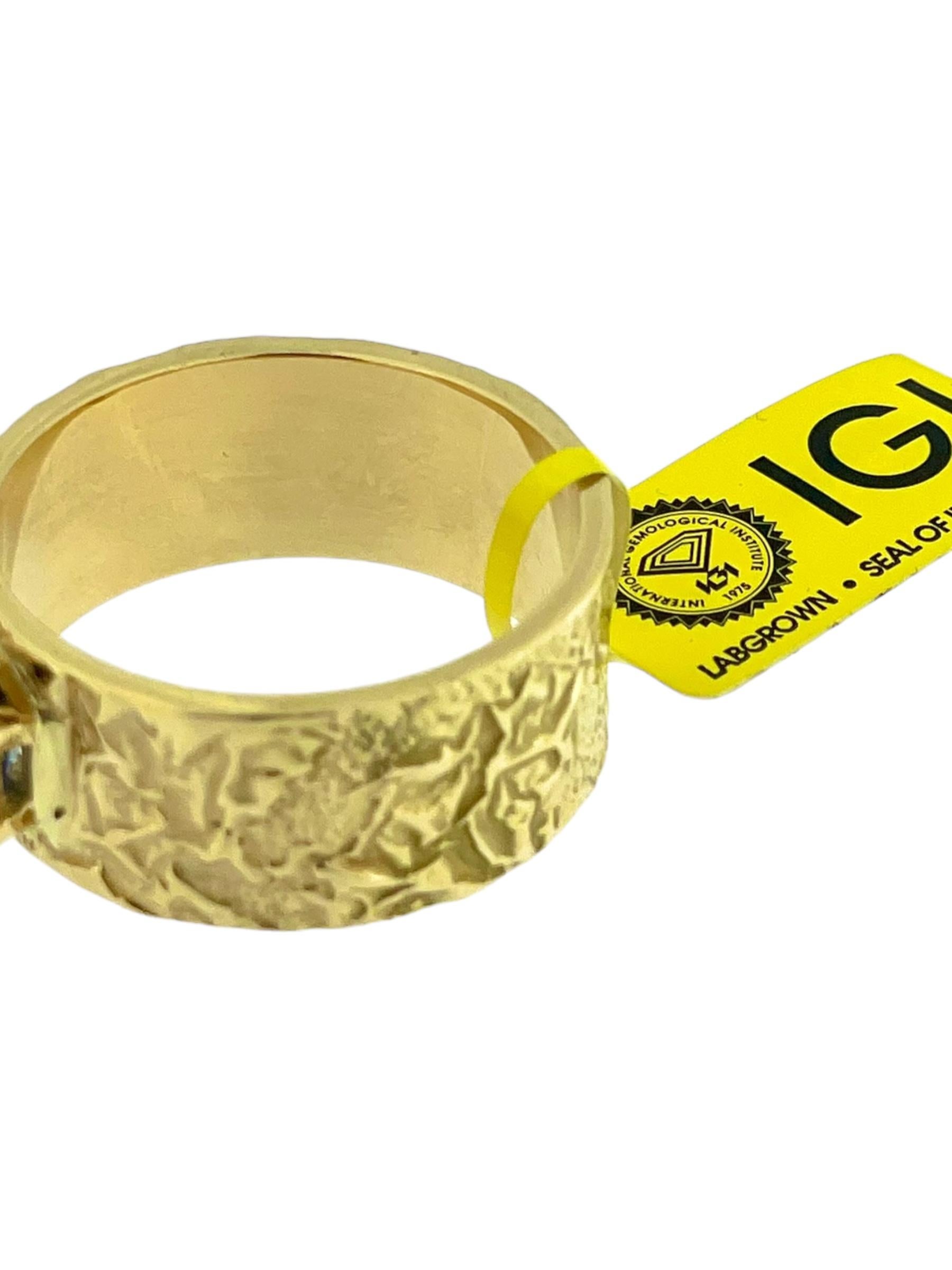 Women's or Men's Modern Ring Yellow Gold with 4.50 carat Lab Grown Spinel IGI Certified For Sale