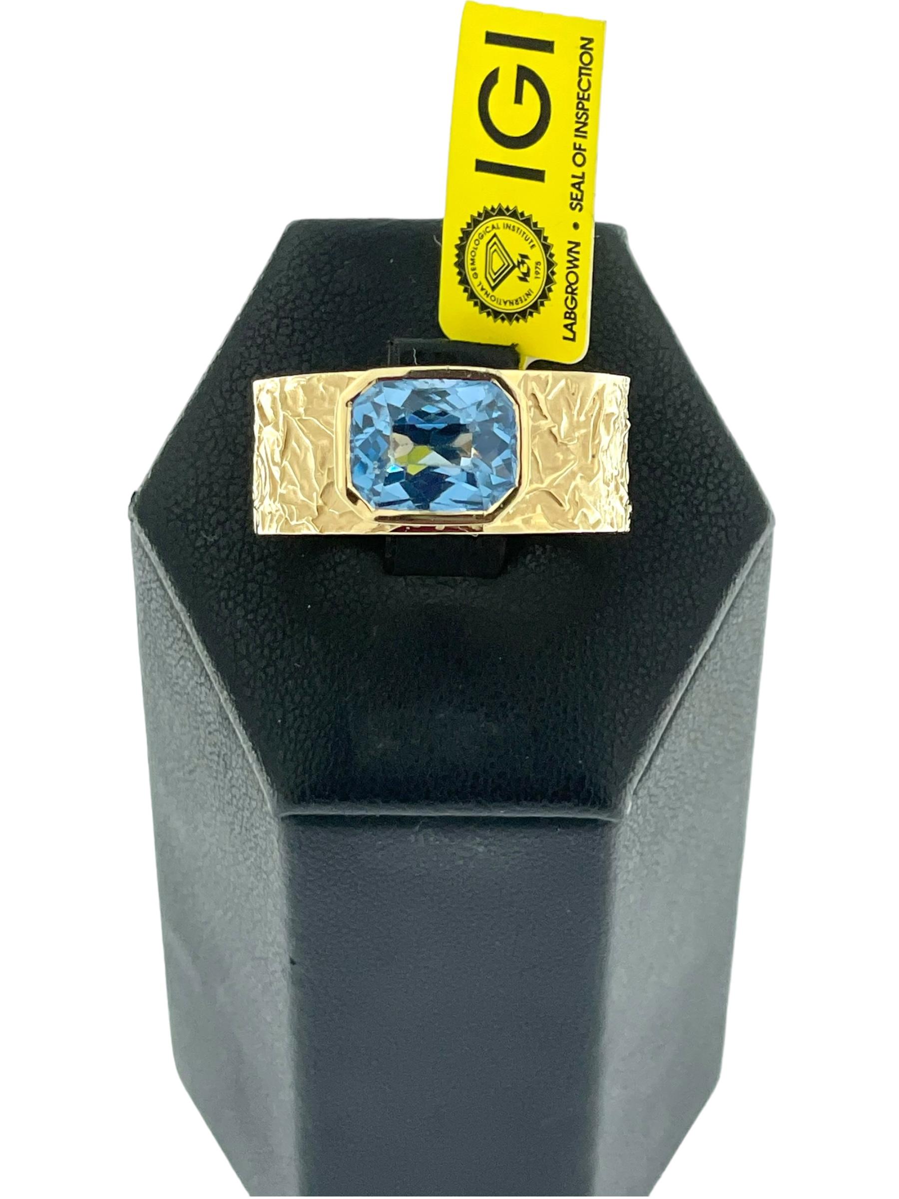 Modern Ring Yellow Gold with 4.50 carat Lab Grown Spinel IGI Certified  For Sale 4