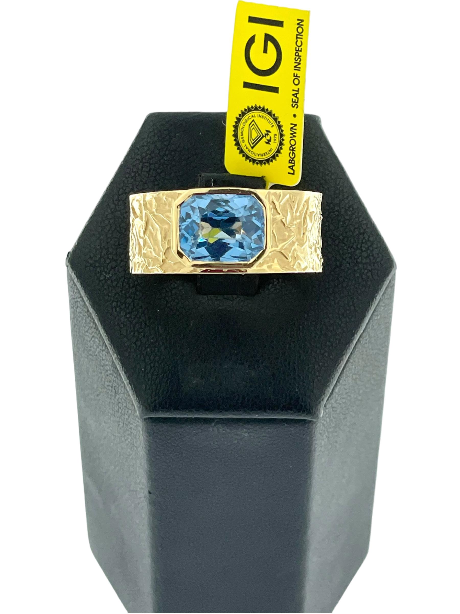 Modern Ring Yellow Gold with 4.50 carat Lab Grown Spinel IGI Certified For Sale 4