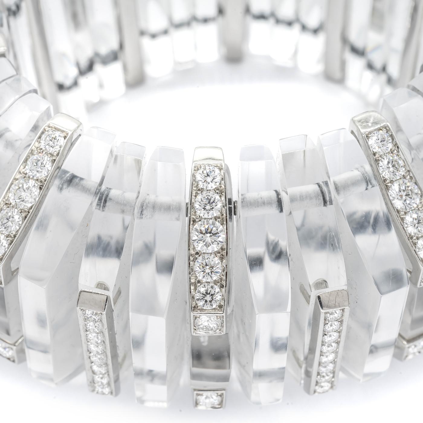 Bracciale moderno in cristallo di rocca, diamanti e platino, 13,20 carati In condizioni ottime in vendita a London, GB