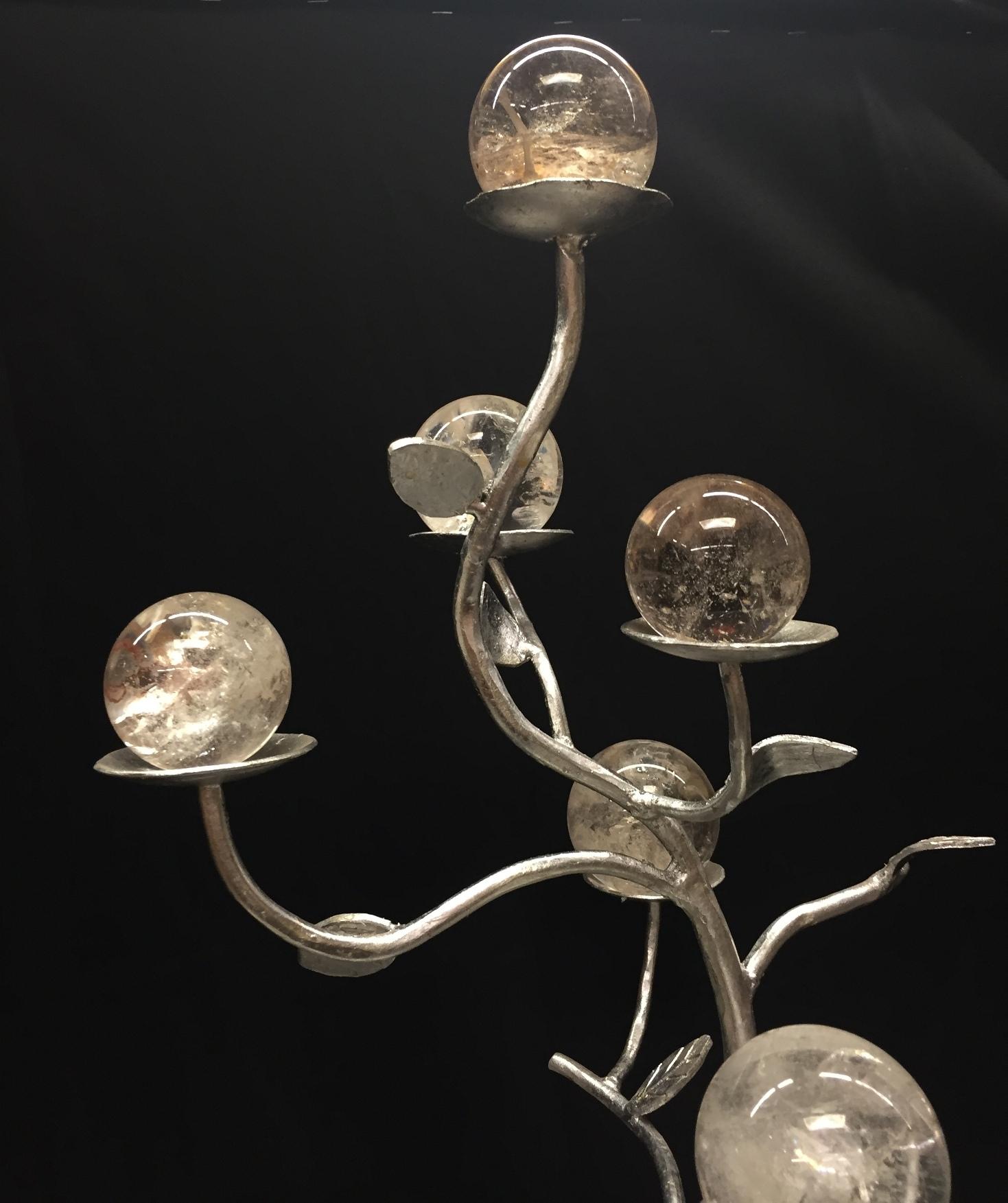 Moderner bergkristalliner Tafelaufsatz in Form eines Baumes mit Blättern aus Silber im Angebot 1