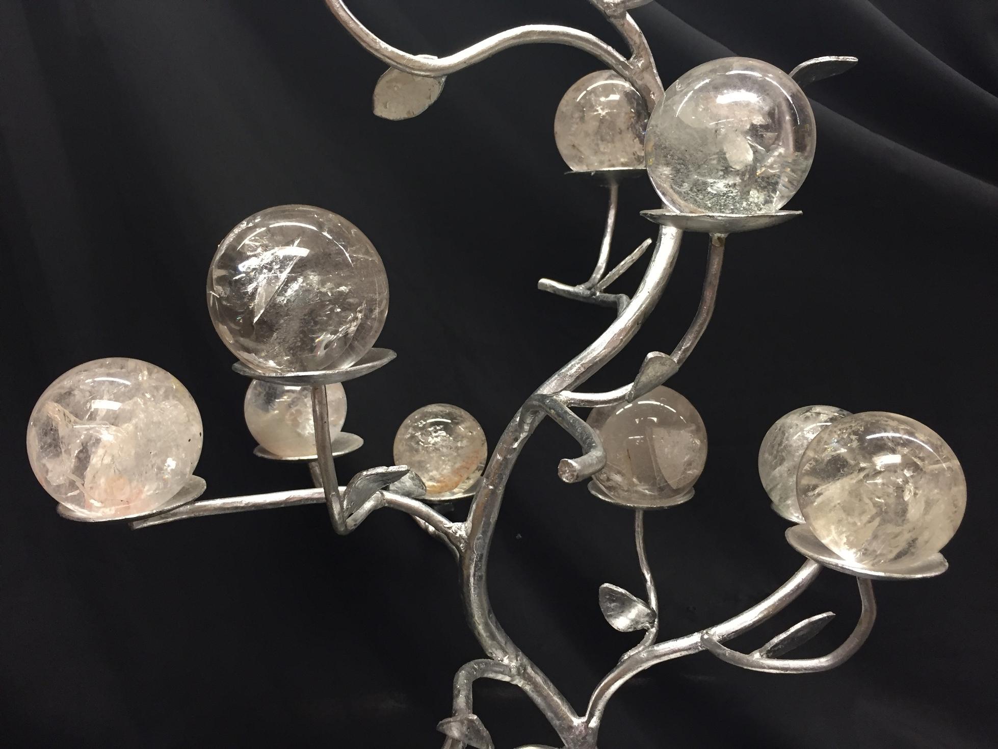 Moderner bergkristalliner Tafelaufsatz in Form eines Baumes mit Blättern aus Silber im Angebot 3