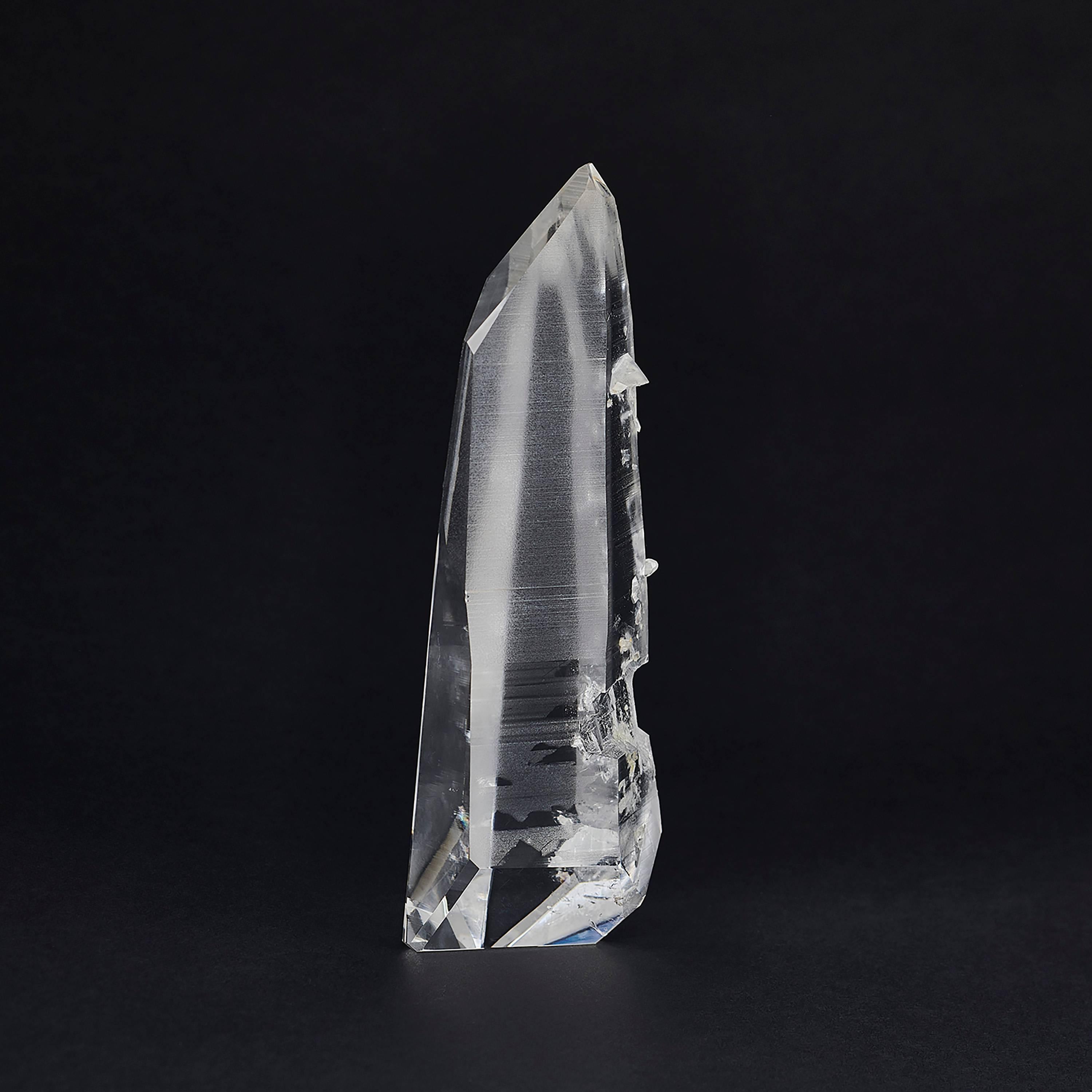 Women's or Men's Modern Rock Crystal Sculpture Figurines Objets d'Art  For Sale