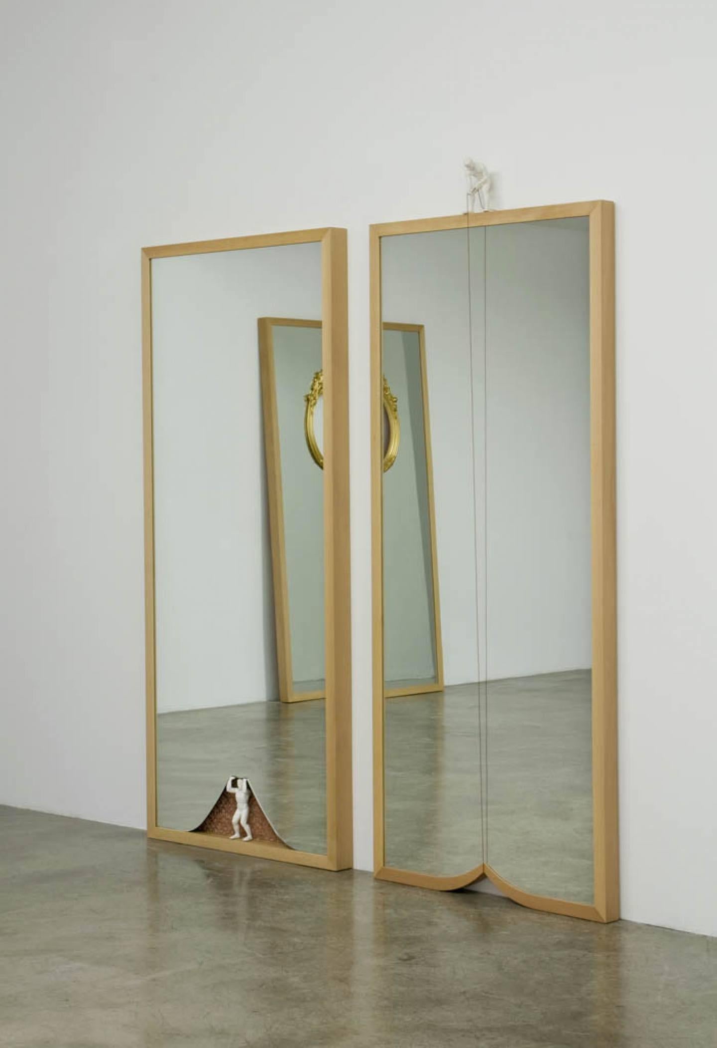 Modern Ron Gilad for Dilmos Limited Edition Rectangular Mirror Figurine In New Condition For Sale In Milan, IT