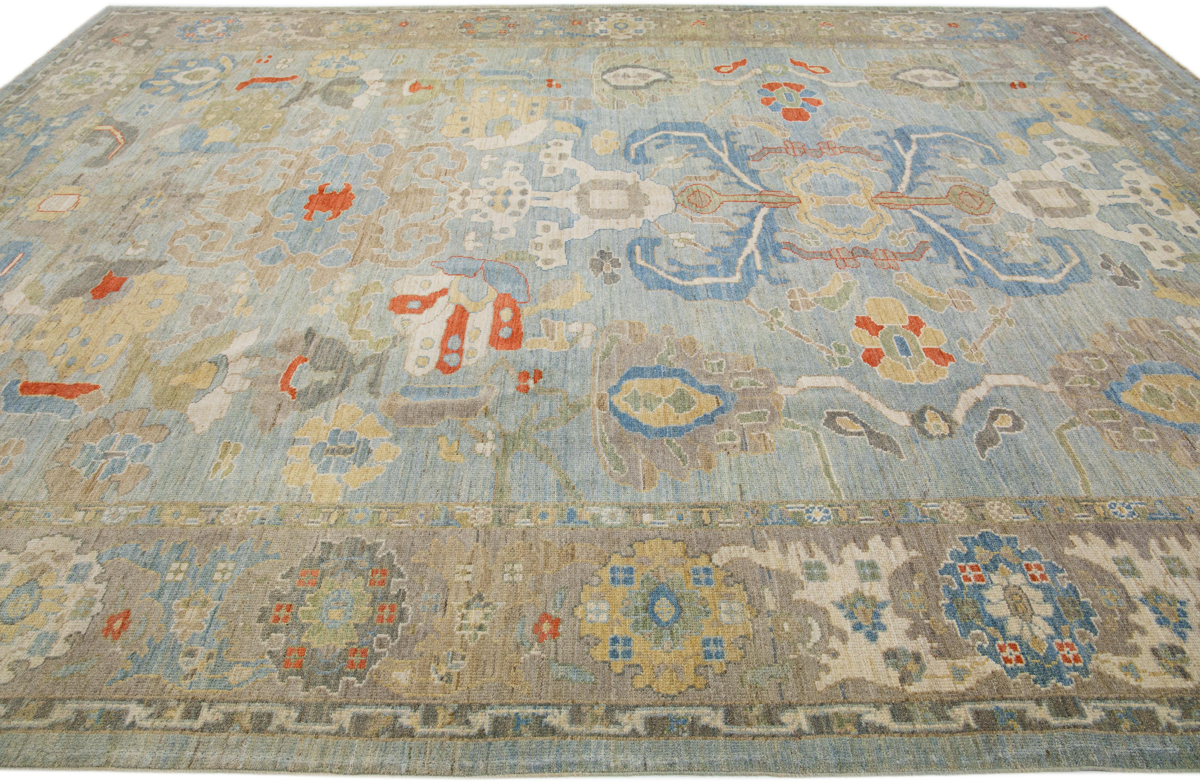 Modern Room Size Light Blue Floral Sultanabad Wool Rug  In New Condition For Sale In Norwalk, CT