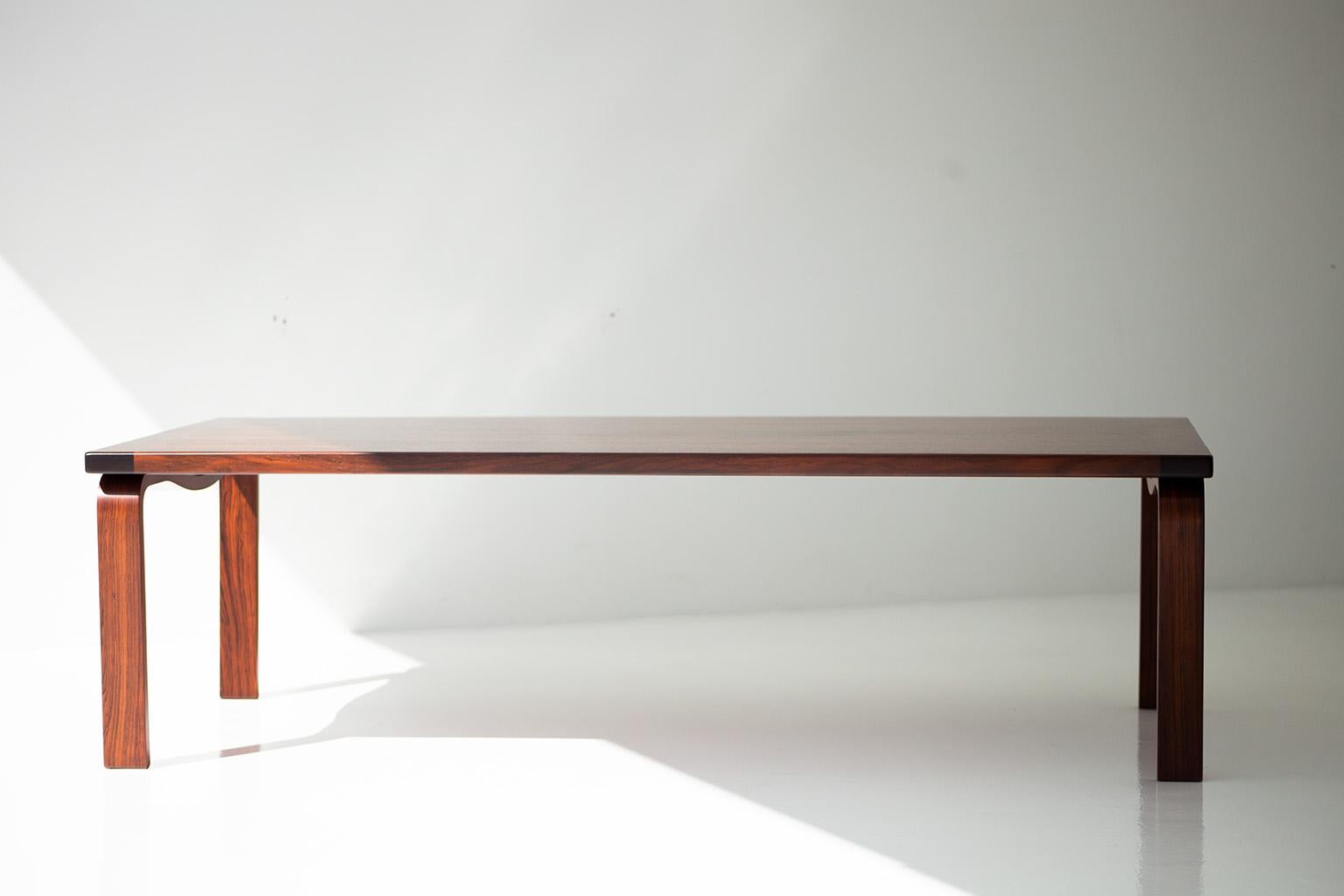 Table basse moderne en bois de rose Westnofa  en vente 6