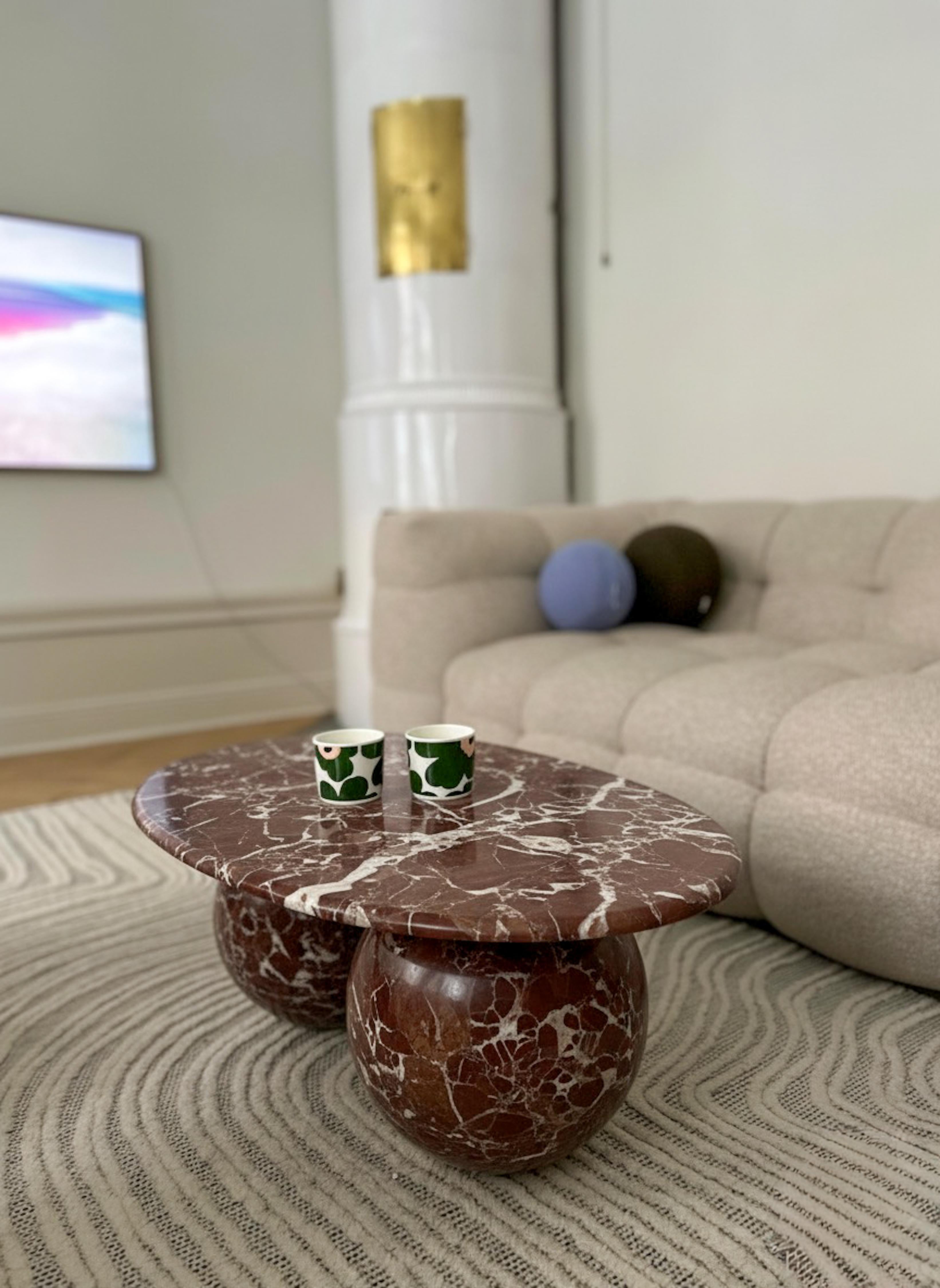 Moderner Rosso Levanto Roter Marmor Couchtisch - Marmor Endtisch - Beistelltisch (Türkisch) im Angebot
