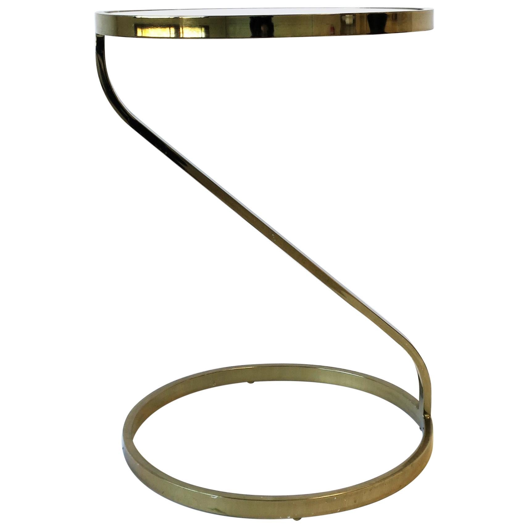 1970s Modern Brass and Glass Side or End Table in Style of Milo Baughman 9