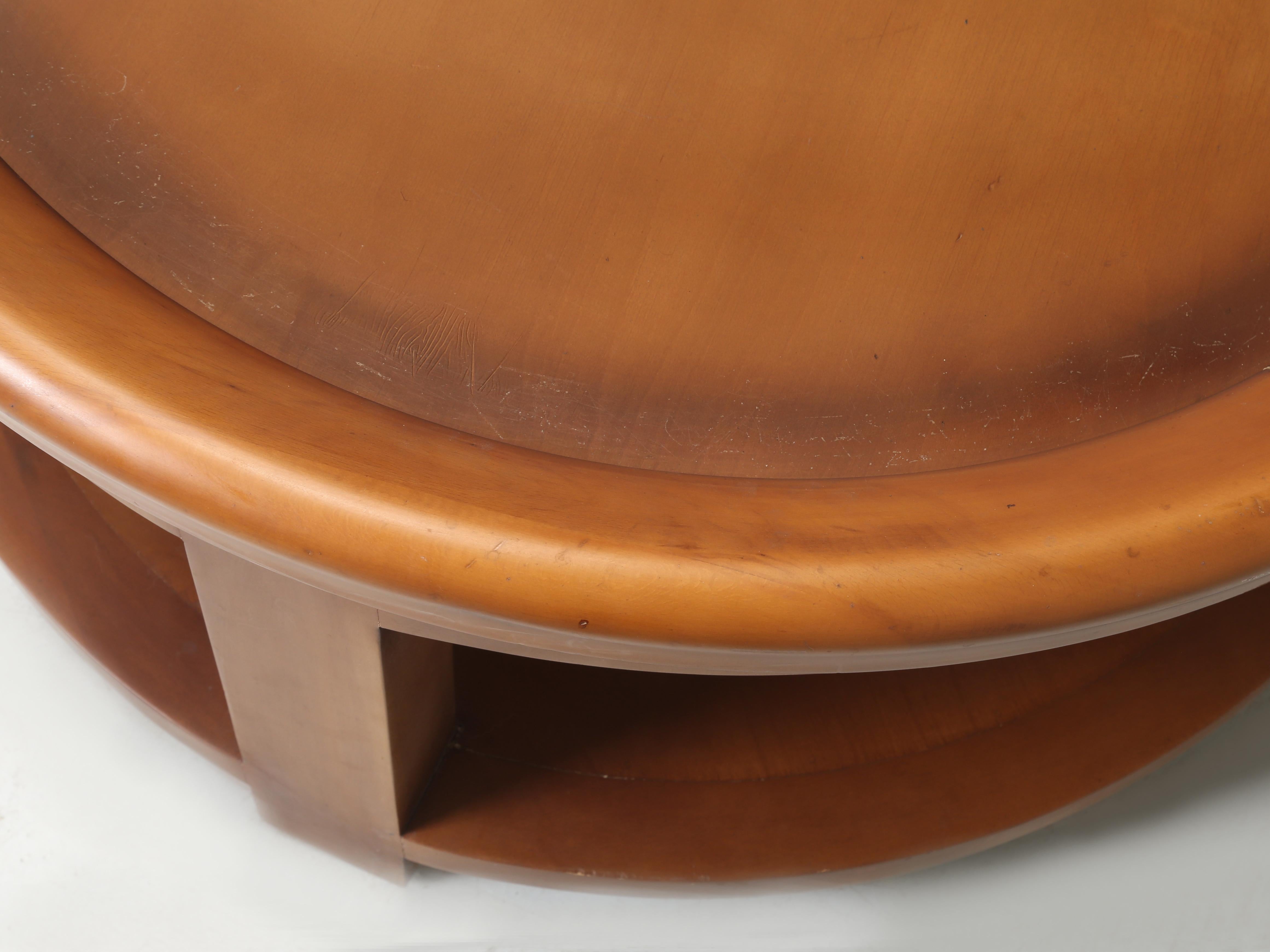 Hand-Crafted Modern Round Coffee Table Extremely Well Constructed For Sale