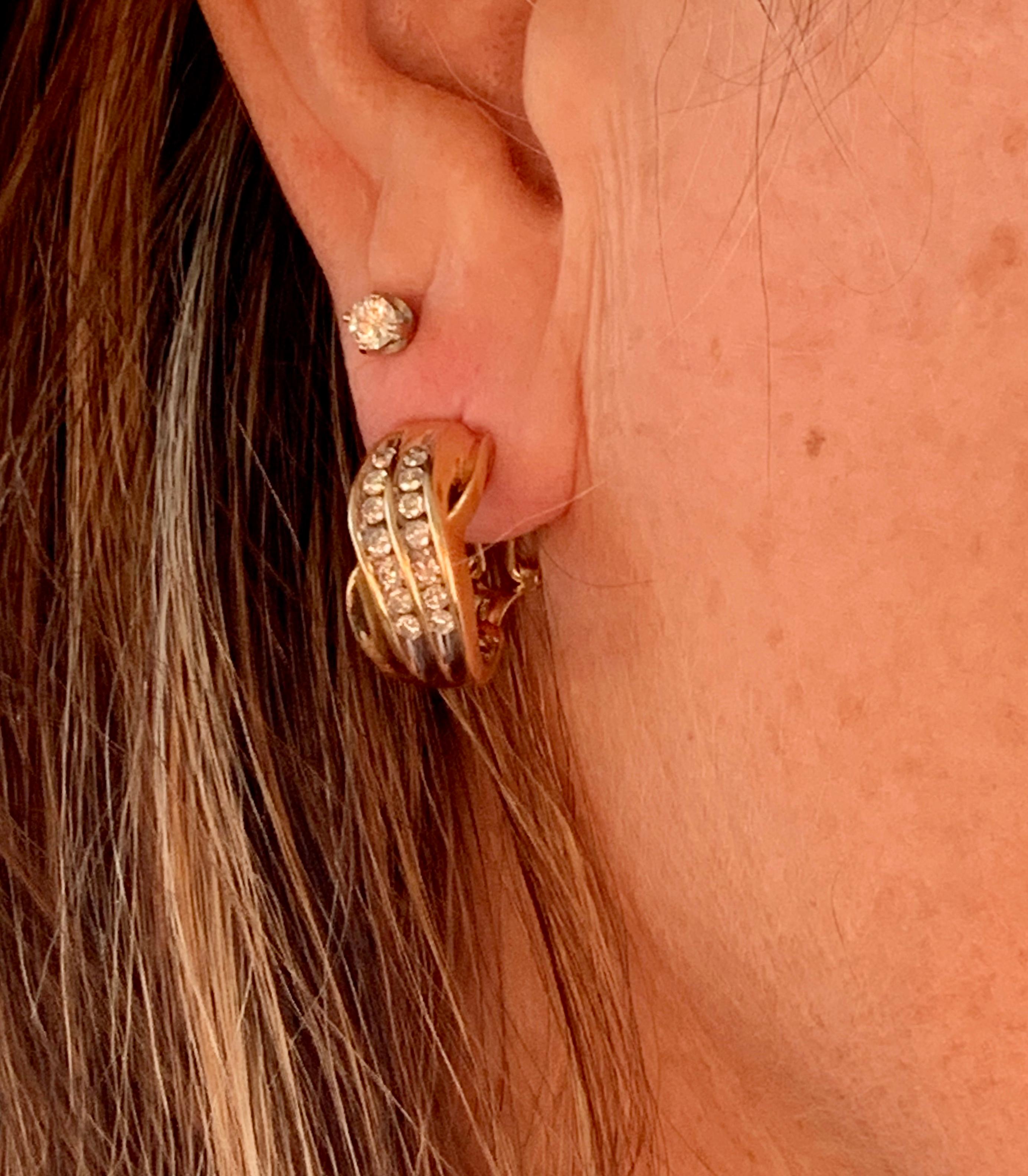 Modern Round Cut Diamond Lever Back Pierced 14 Karat Yellow Gold Hoop Earrings 6