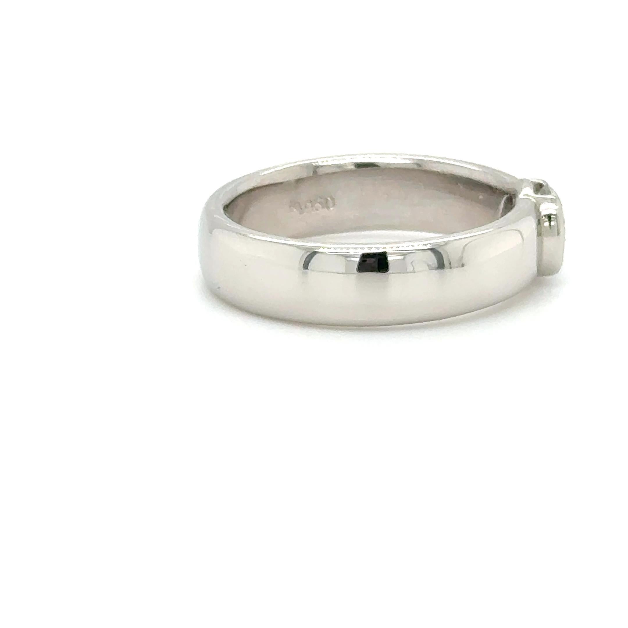 Femenino o masculino Anillo solitario de diamante redondo moderno - 0,55 ct E-F/VS1 - Platino en venta