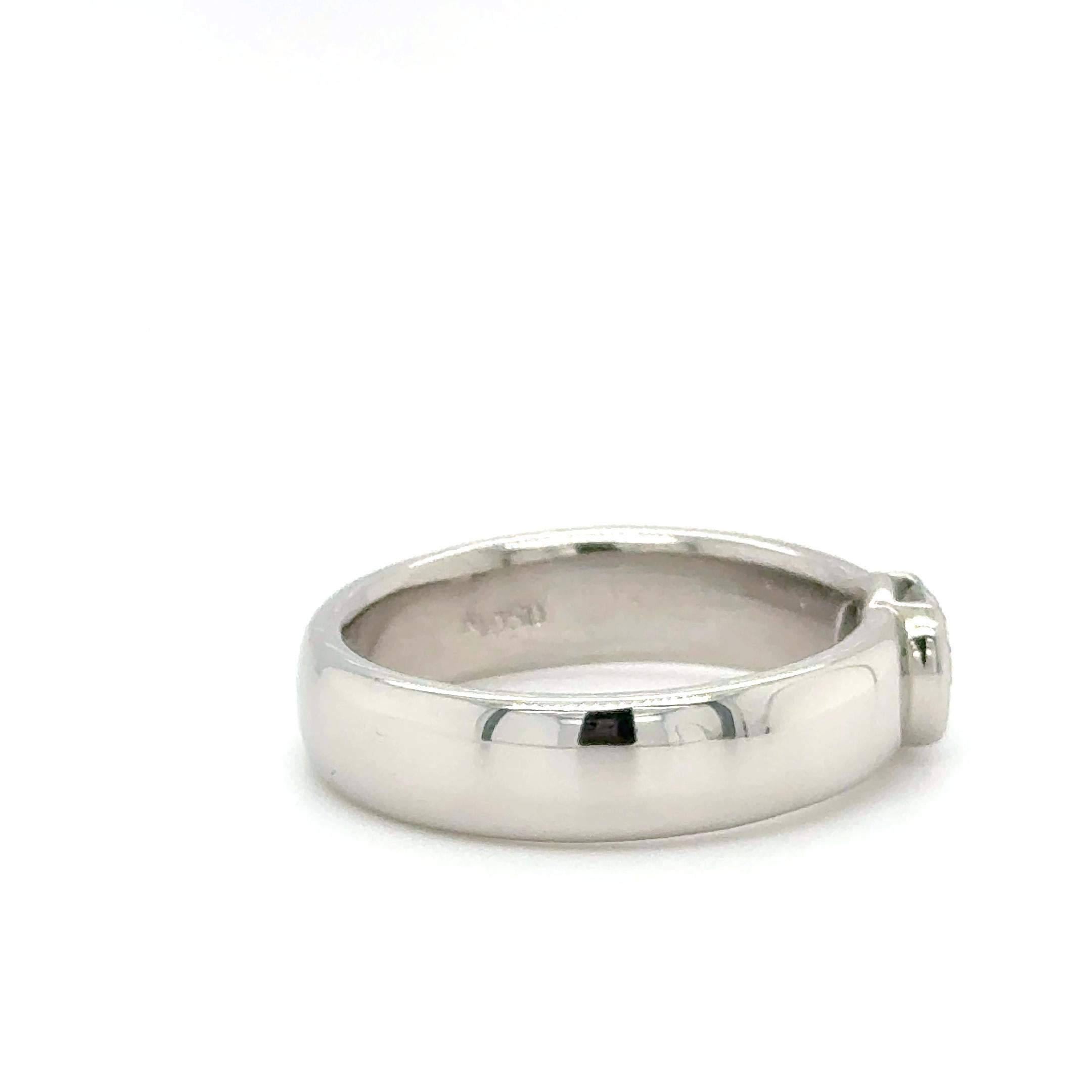 Anillo solitario de diamante redondo moderno - 0,55 ct E-F/VS1 - Platino en venta 2