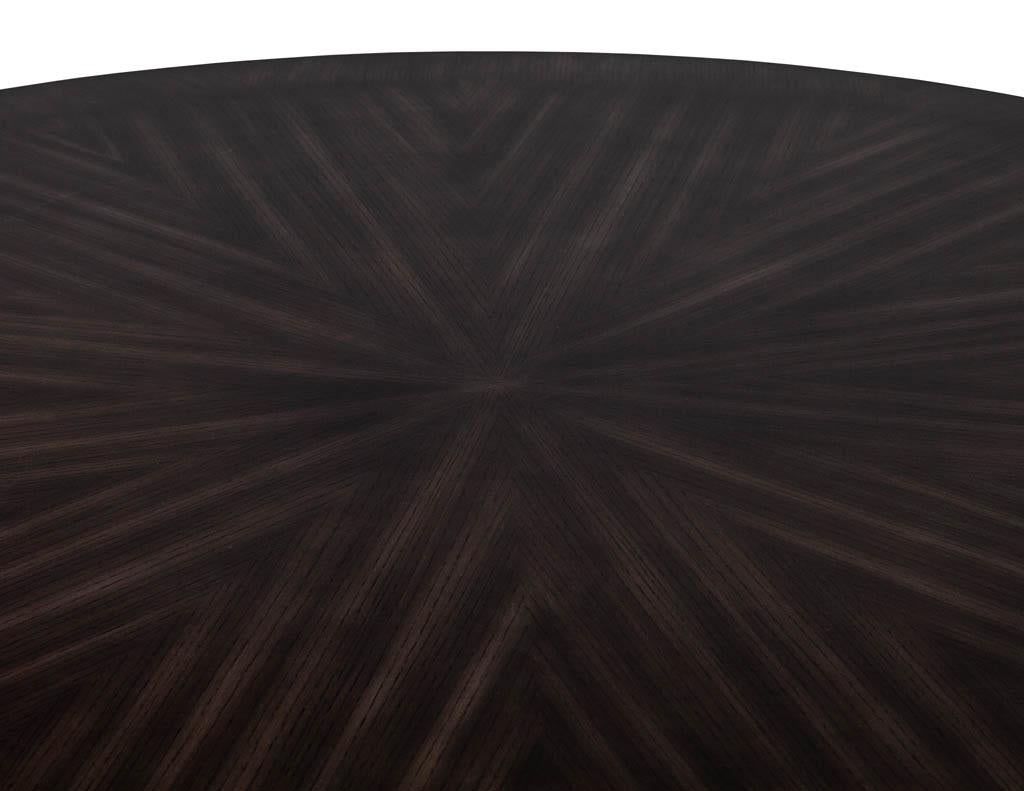 Américain The Moderns Round Dining Table with Black Cane Pedestal (Table de salle à manger ronde moderne avec piédestal en forme de canne) en vente