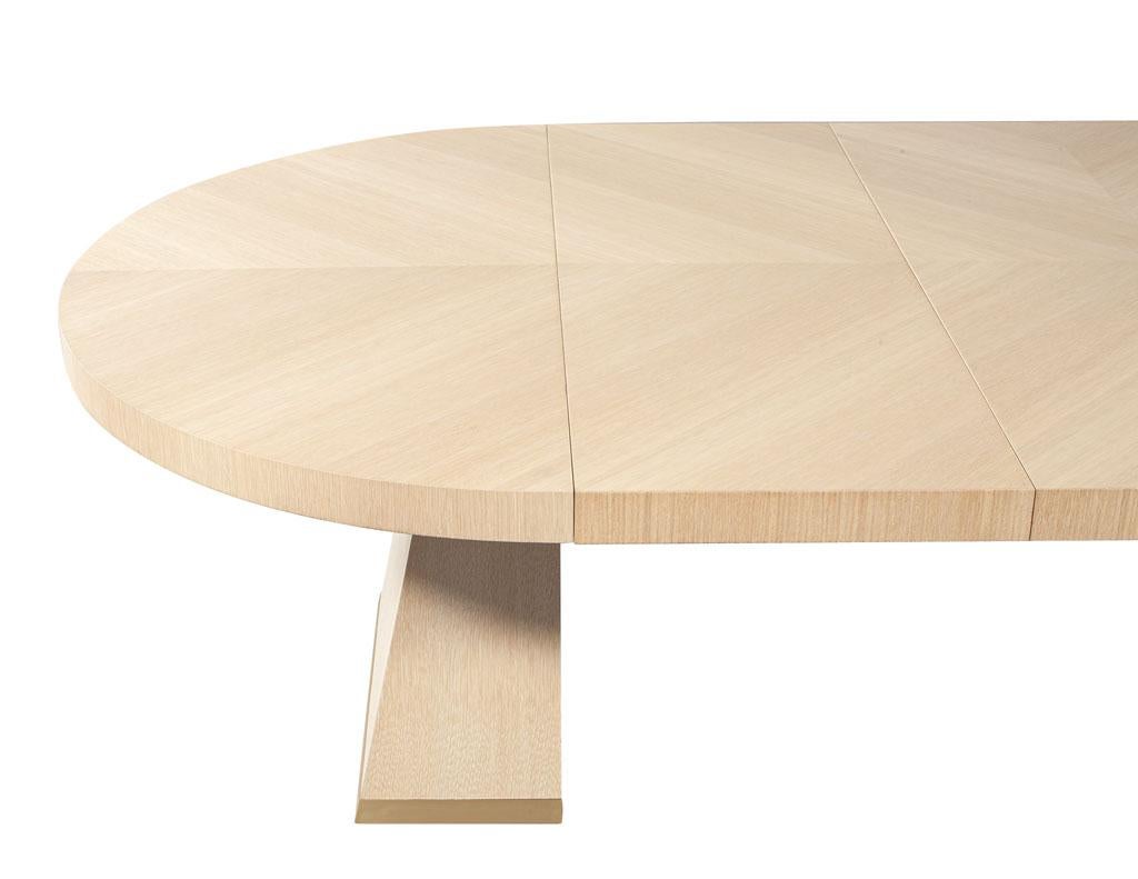 Modern Round Extendable Oak Dining Table For Sale 5