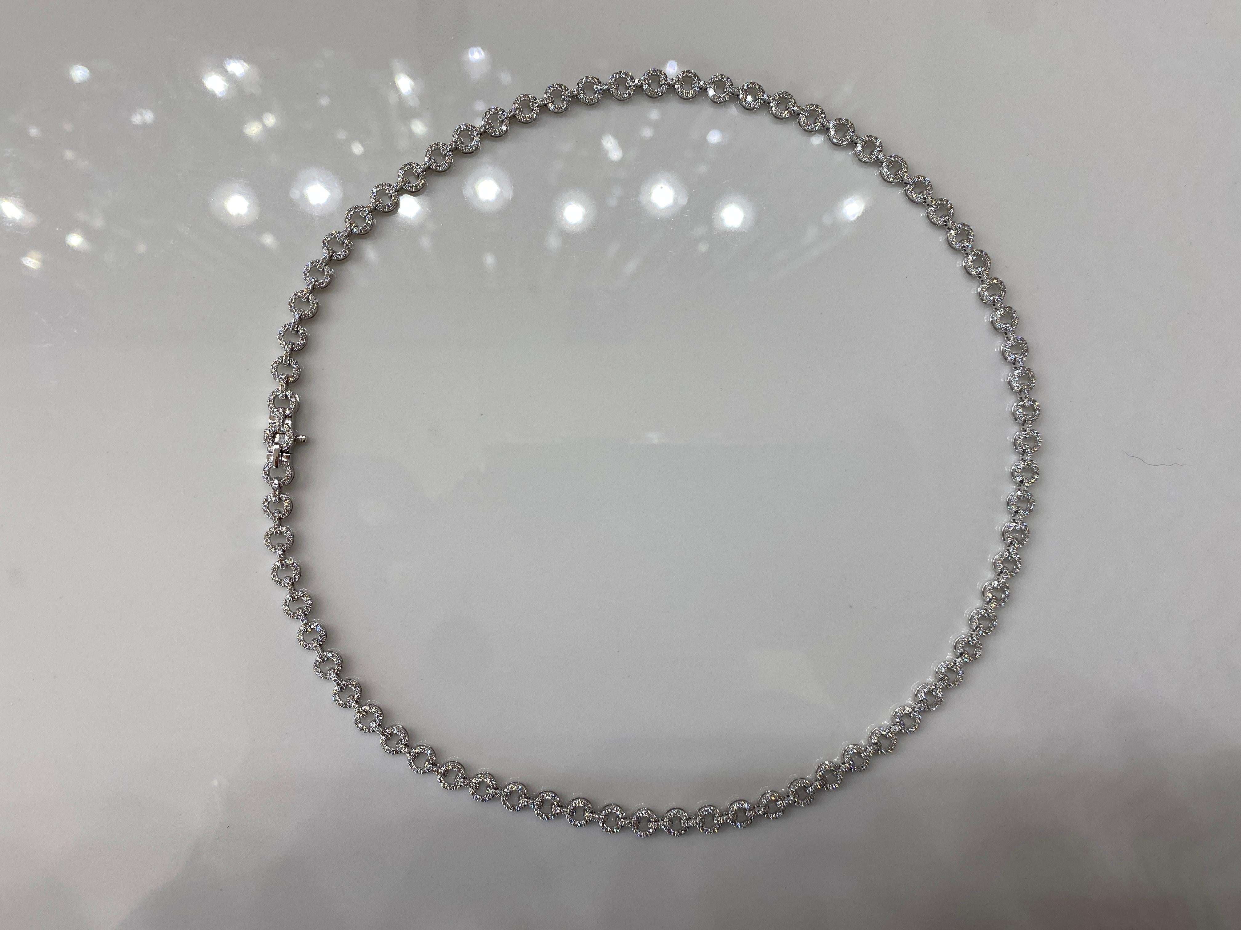 Brilliant Cut Diamond Circle Link Necklace 20 inch For Sale 1