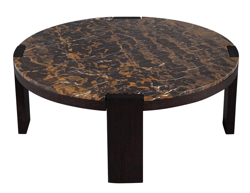 Modern Round Marble Top Coffee Table In Excellent Condition In North York, ON