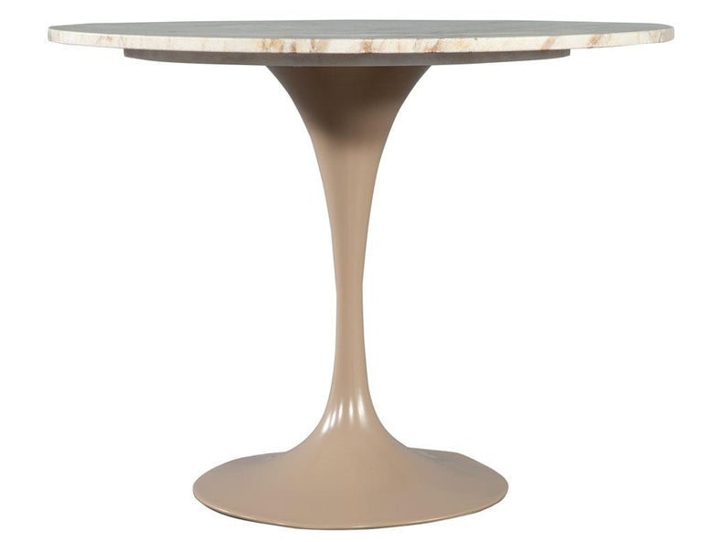 Modern Round Marble Top Table in the Style of Eero Saarinen Pedestal Table For Sale at 1stDibs