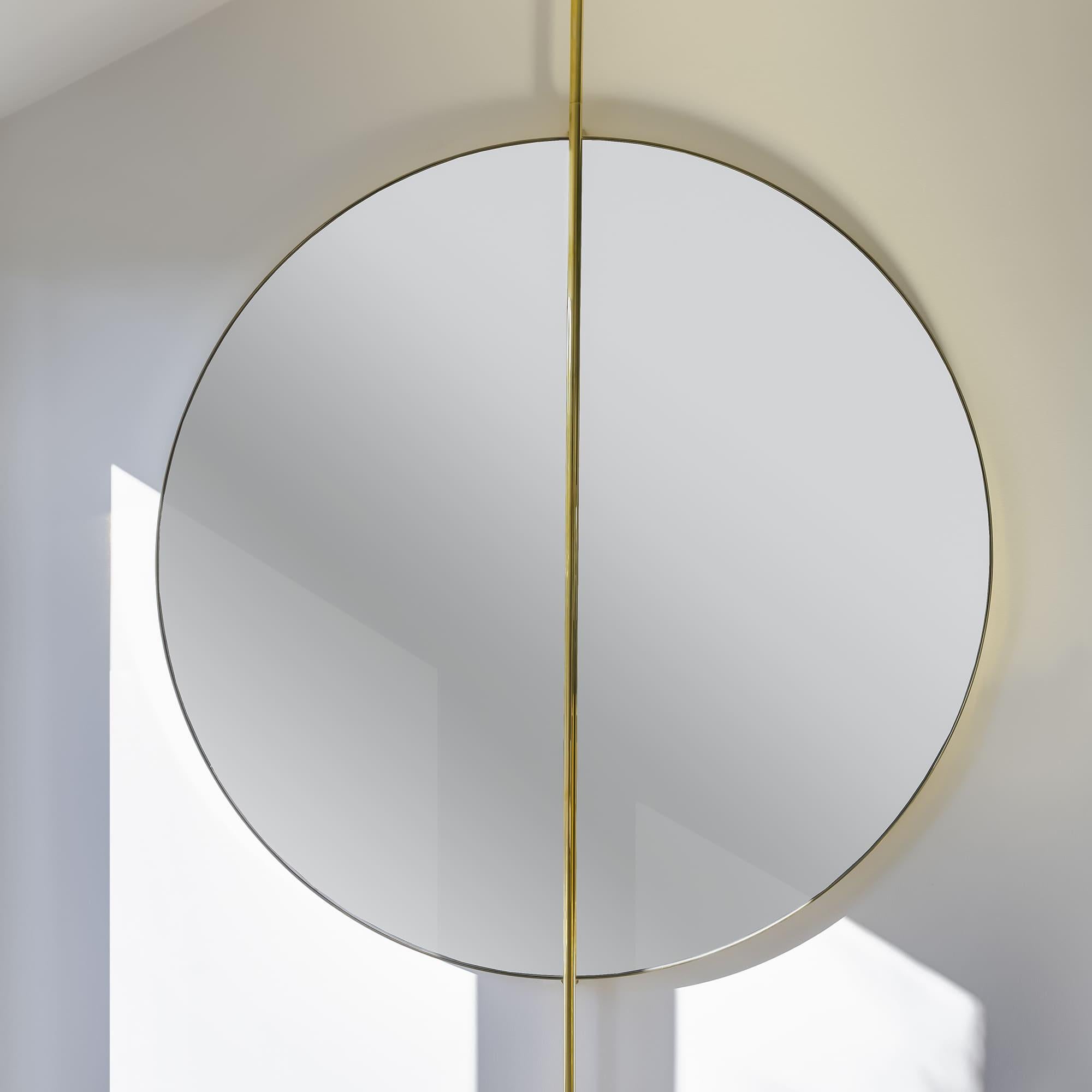 Contemporary Modern Round Decorative Mirror by Nobe Italia Golden Finish For Sale