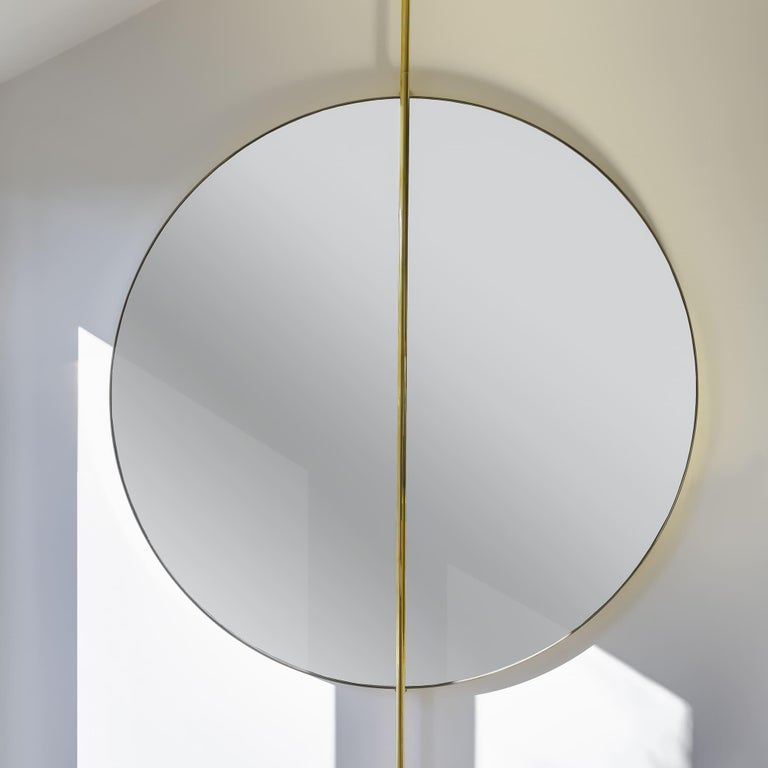 Modern Round Decorative Mirror by Nobe Italia Golden Finish For Sale at