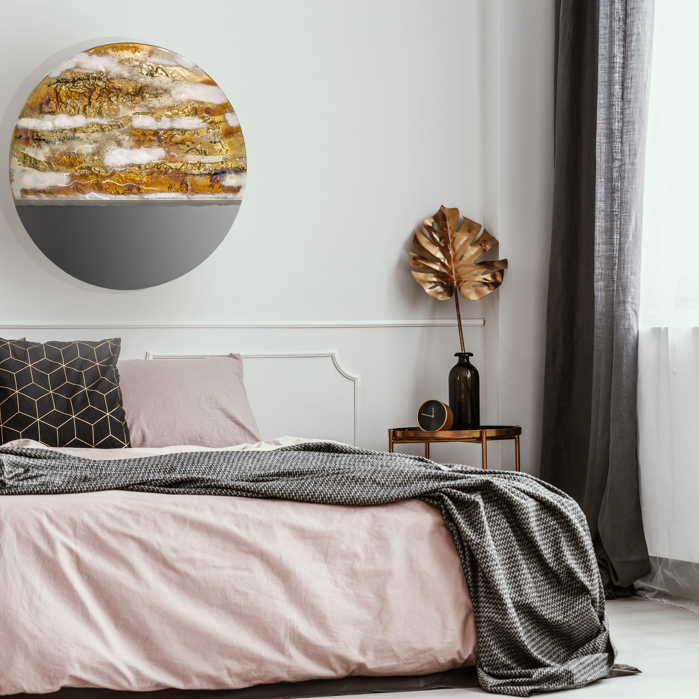 Modern Round Mirror Sunrise with Murano Kind Glass in Gold, Brown Metal Oxides In New Condition In Sopot, Pomorskie