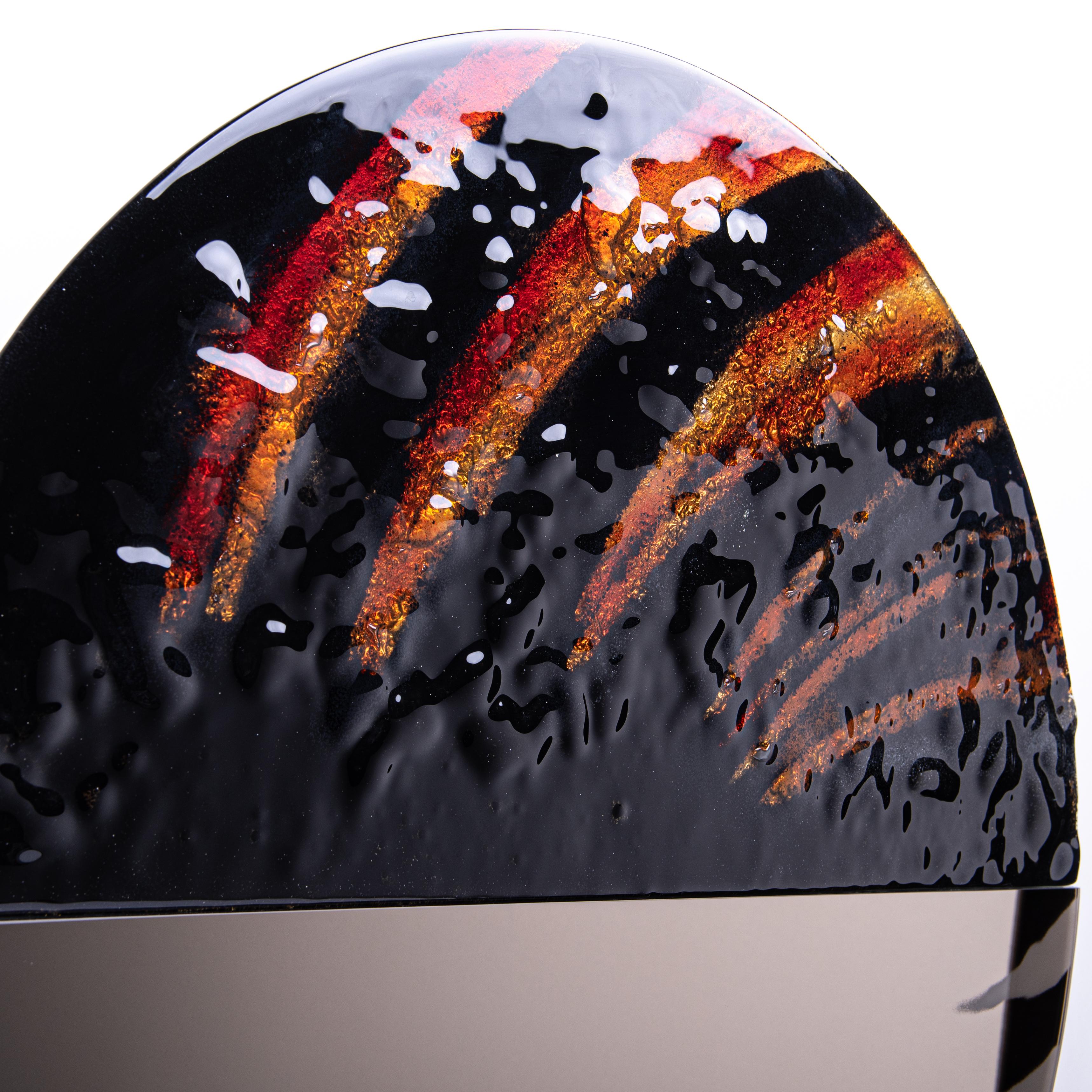 Hand-Crafted Modern Round Mirror Wild Africa with Murano Kind Glass in Black, Red, White