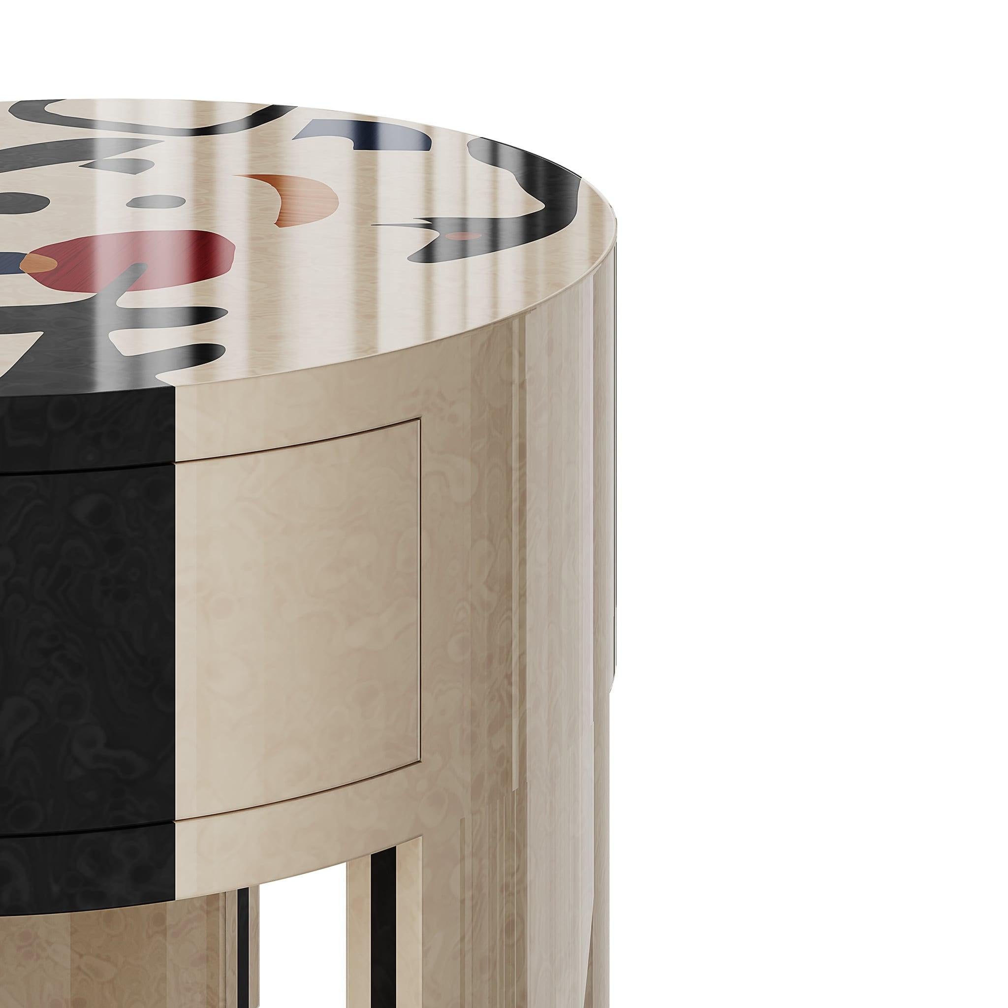 Moderne Table de chevet ronde minimaliste et surréaliste en bois blanc en vente
