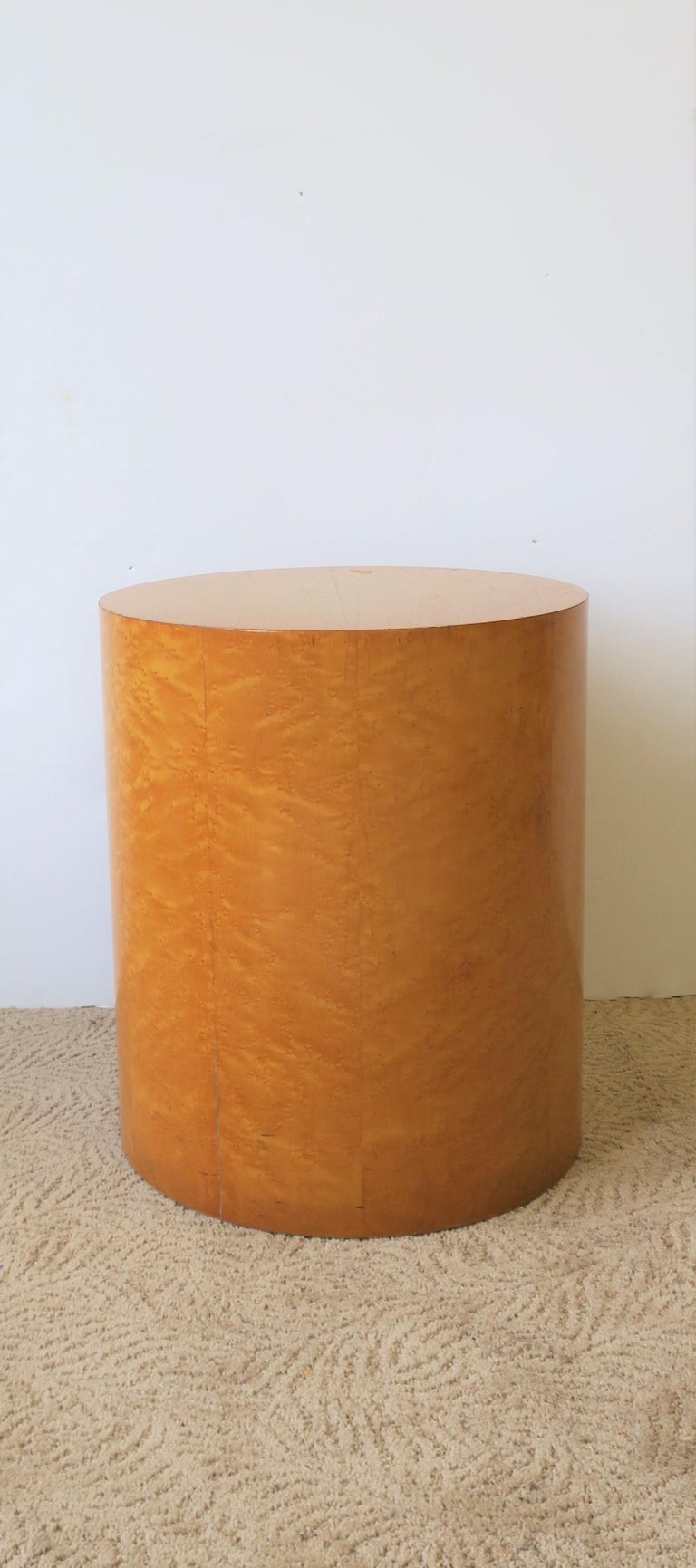 Modern Round Pedestal Side Table at 1stDibs