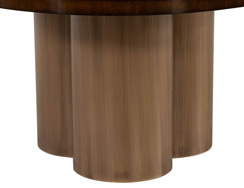 Modern Round Sunburst Dining Table in High Gloss Polished Finish In New Condition For Sale In North York, ON