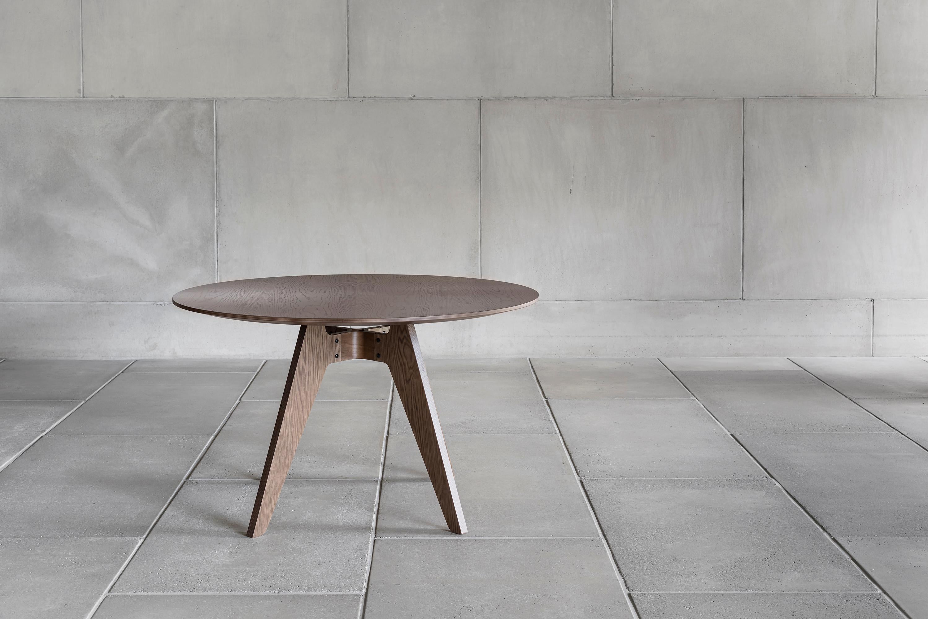 Modern Round Table 'Lavitta' by Poiat, Dark Oak, 120cm For Sale 2