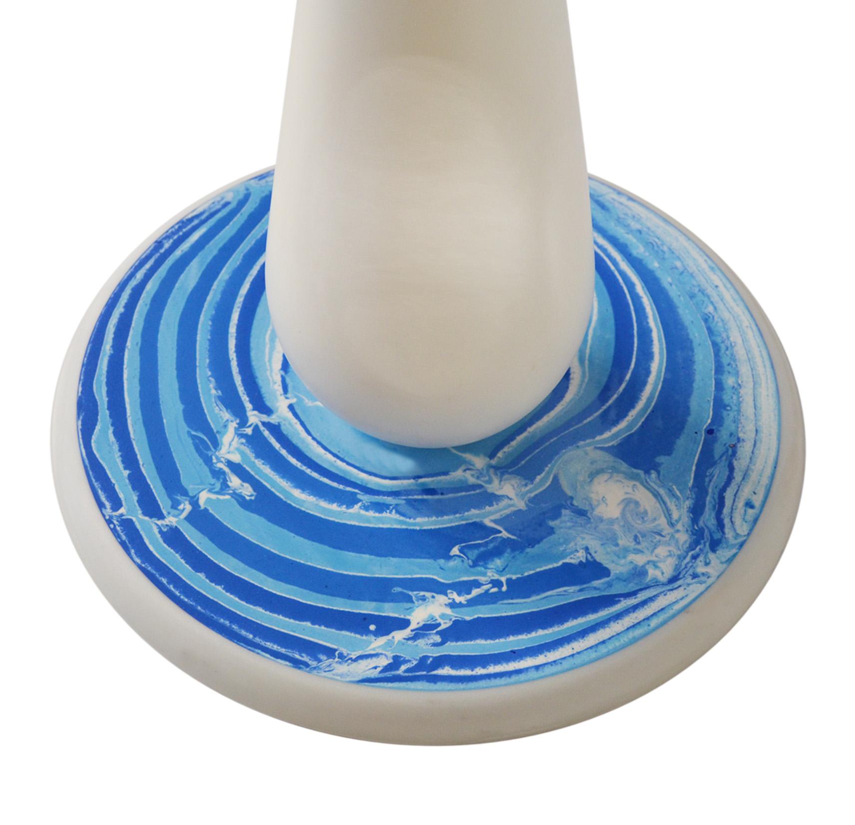 Mesa Auxiliar Mármol Blanco, Agua Decoración Motivo Natural Hecho a Mano en Italia por Cupioli Europeo en venta