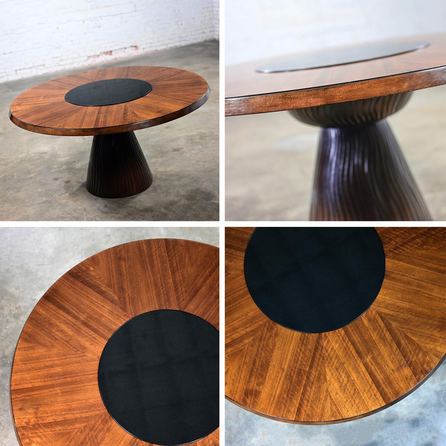 Table de salle à manger moderne ronde à piédestal attribuée à Bernhardt Cascade en vente 4