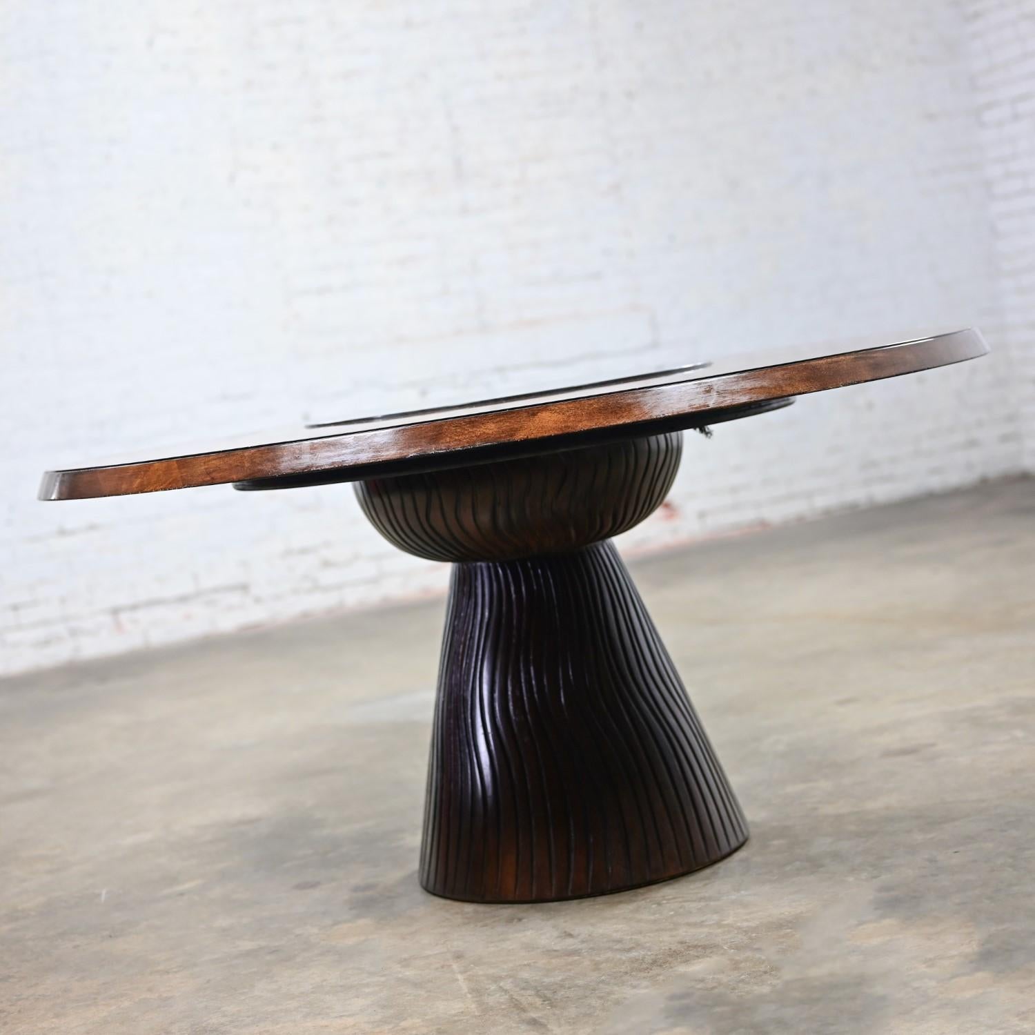 Composition Table de salle à manger moderne ronde à piédestal attribuée à Bernhardt Cascade en vente