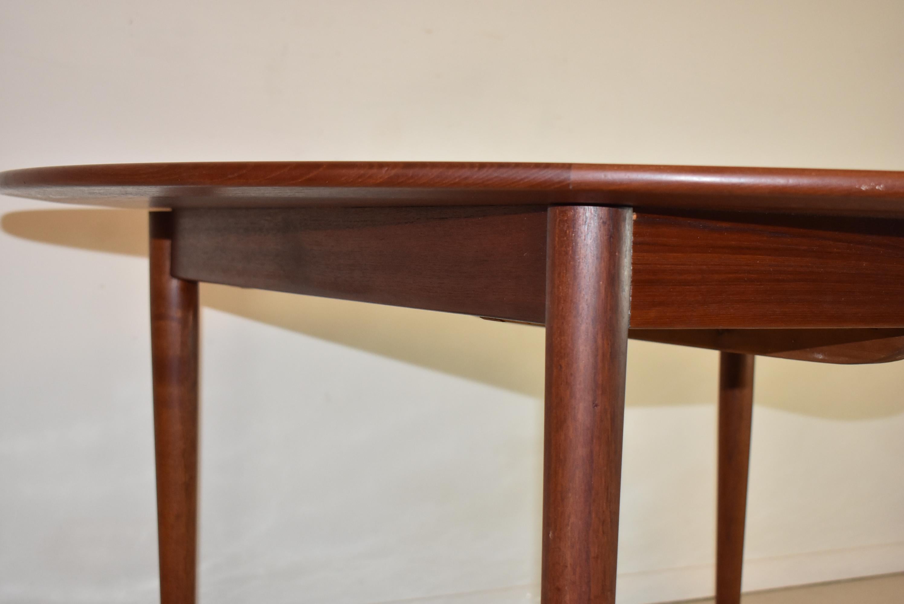 Modern Round Teak Table Grete Jalk for P. Jeppesens-Mobelfabrik For Sale 1
