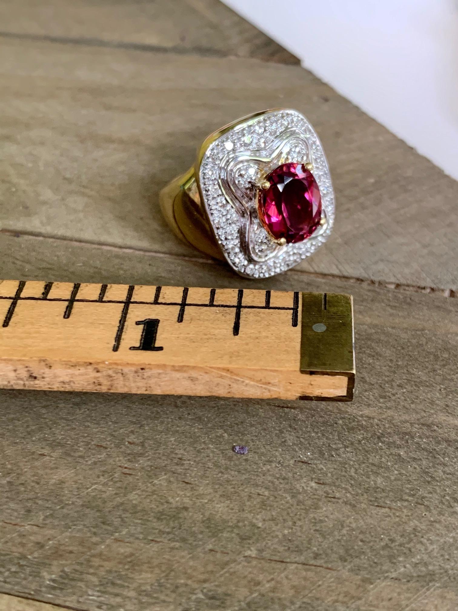 Modern Rubellite Pink Tourmaline 18 Karat Gold Ring - Size 6 For Sale 5