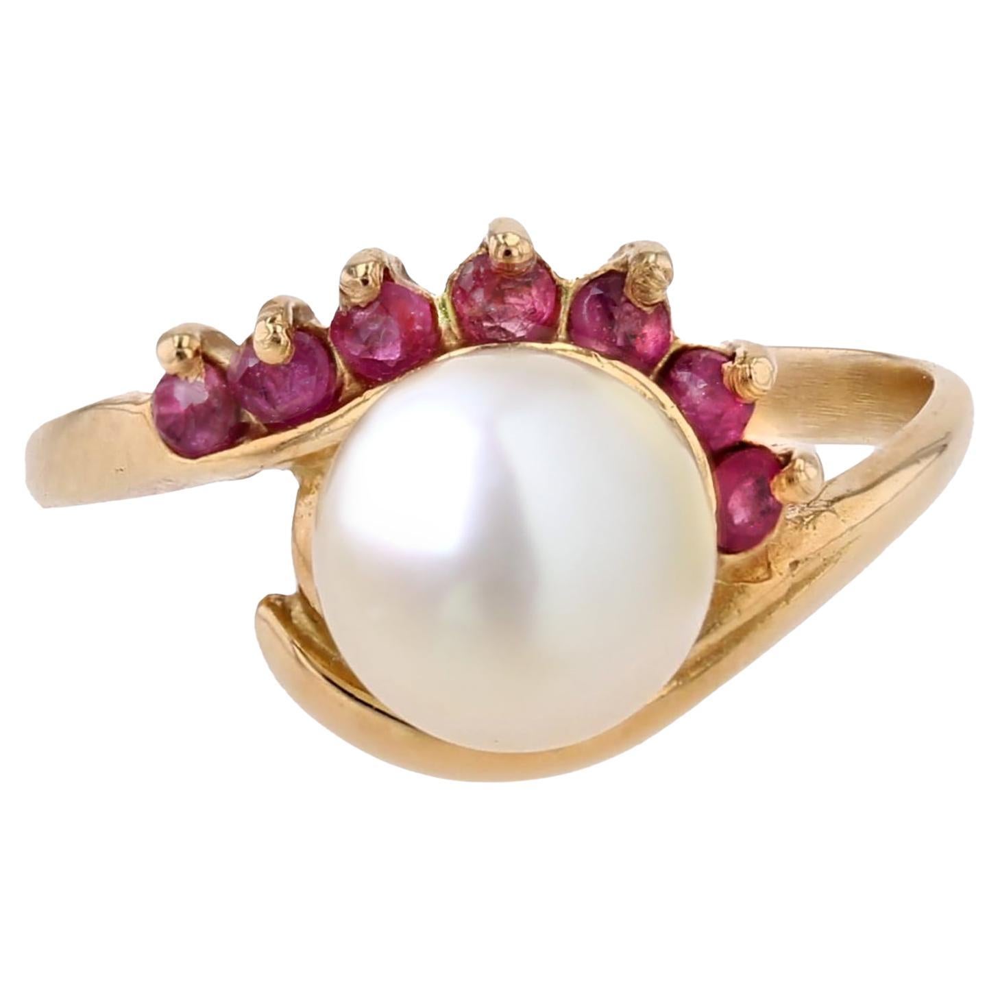 Modern Rubies Cultured Pearl 18 Karat Yellow Gold Ring