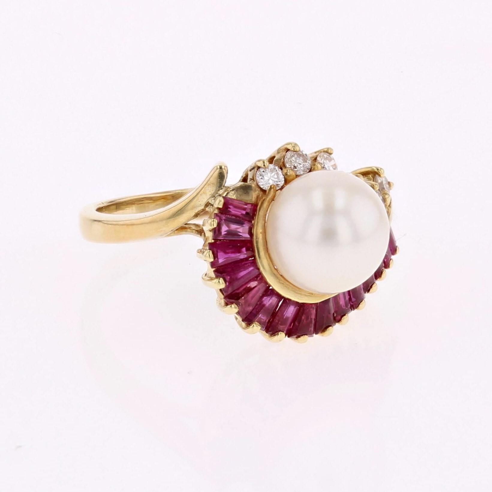 Anillo Remolino Moderno Rubíes Diamantes Perla Cultivada Oro Amarillo 18 Kilates en venta 7