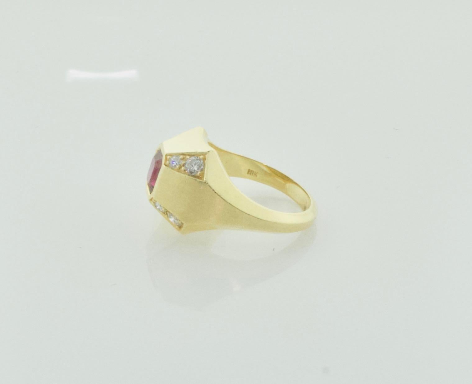 Emerald Cut Modern Ruby and Diamond Ring in 18k Yellow Gold For Sale