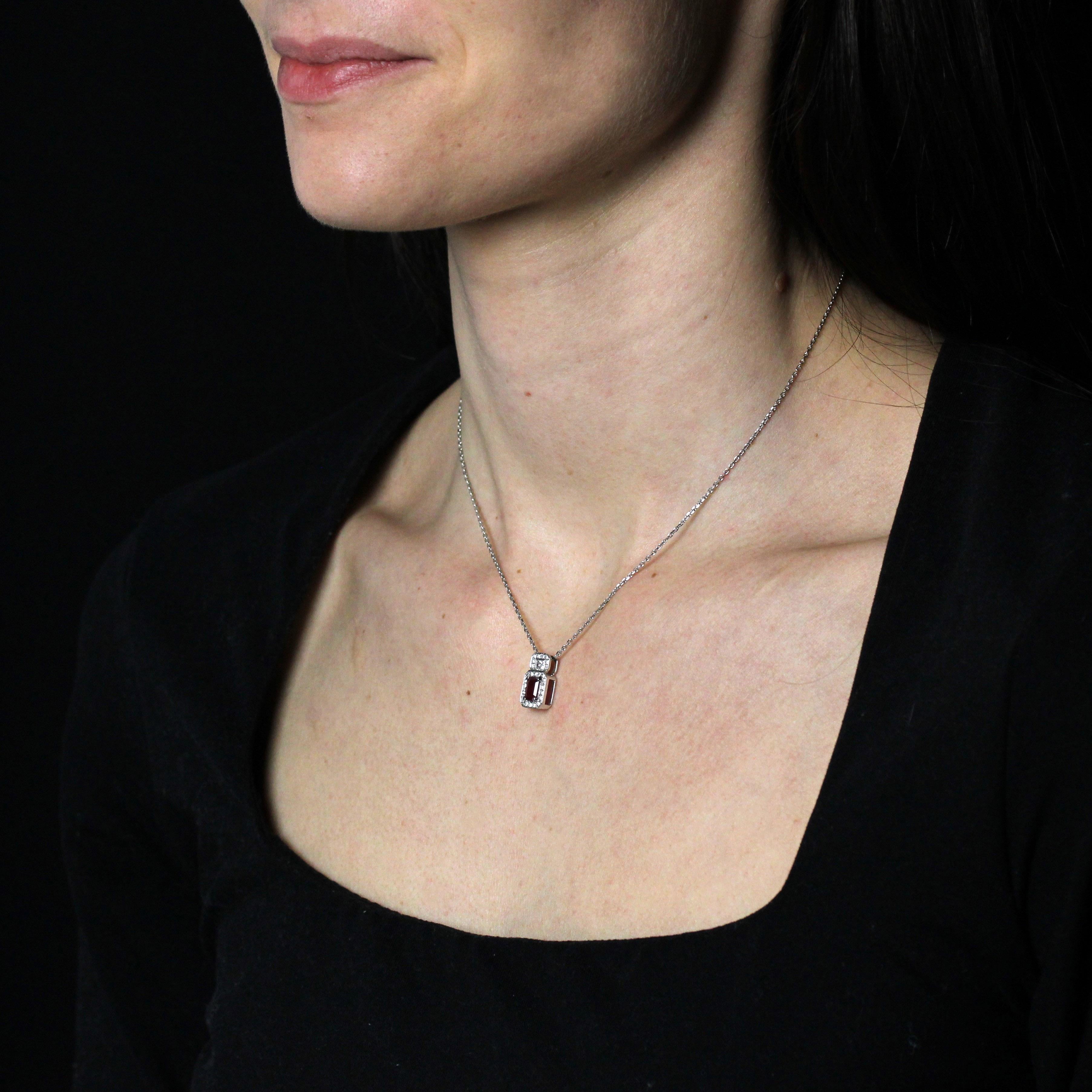 Collana moderna con diamanti e rubini in oro bianco 18 carati in vendita 4