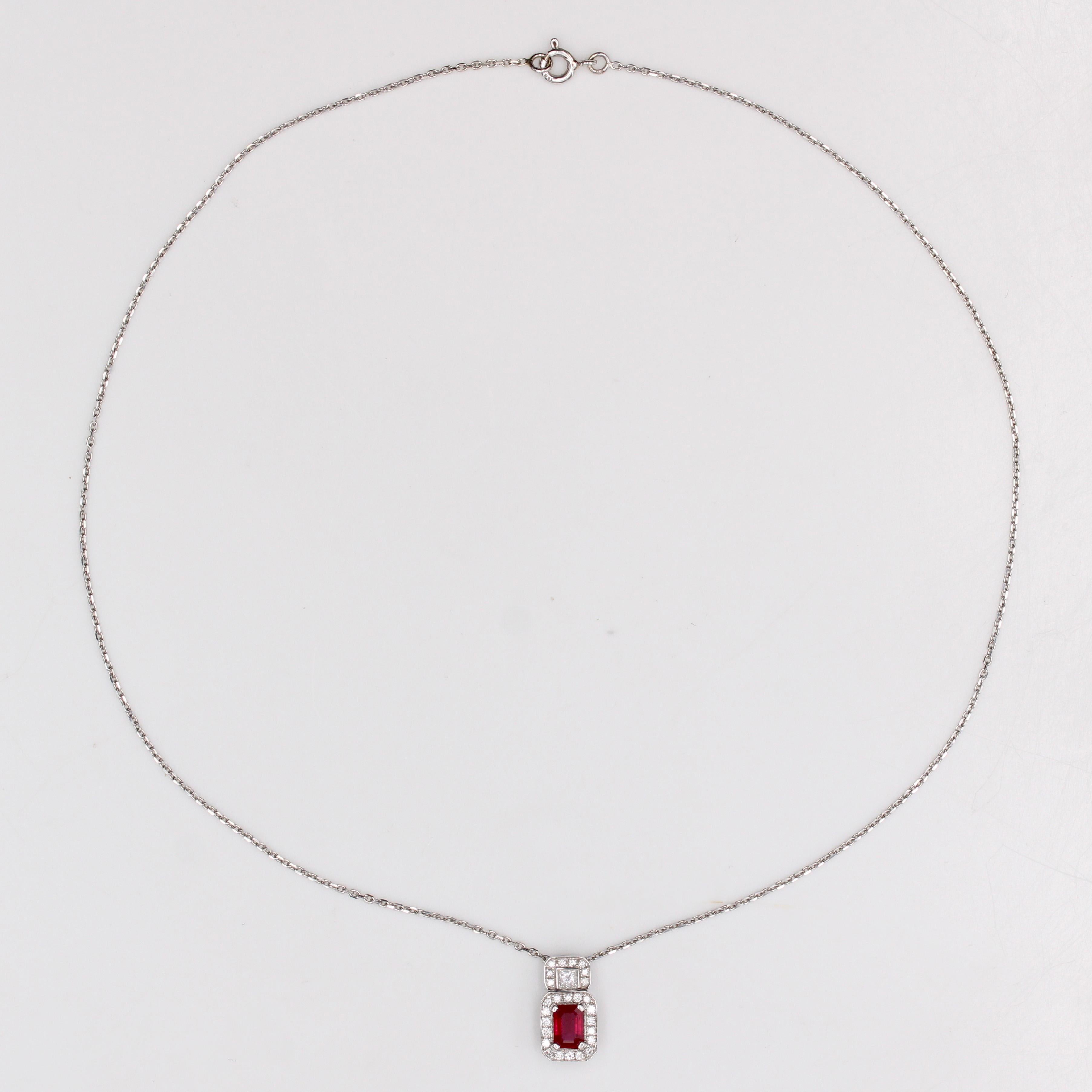 Moderno Collana moderna con diamanti e rubini in oro bianco 18 carati in vendita